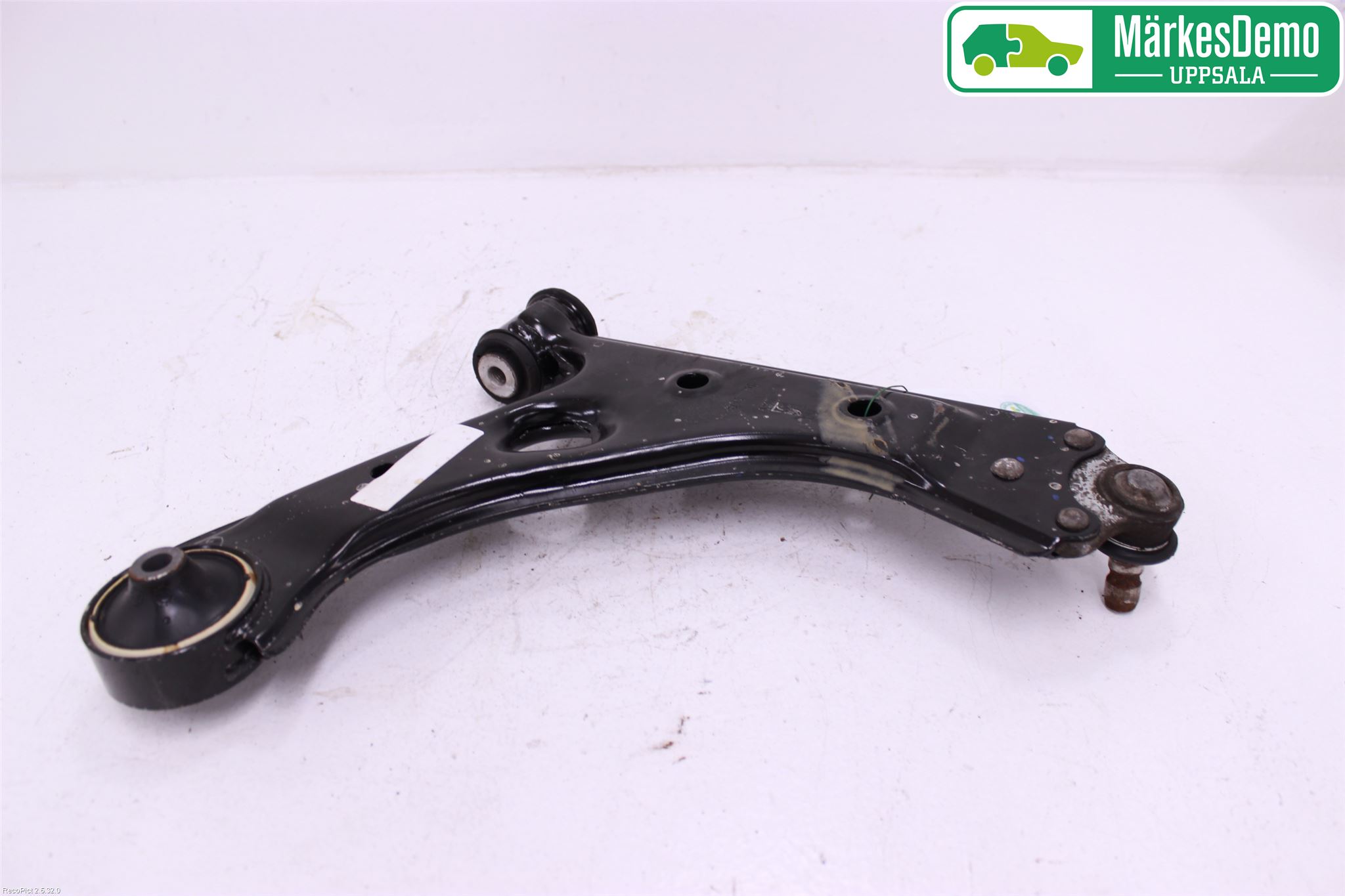Opel CORSA E 15-19 Bærearm Foran Venstre Nedre