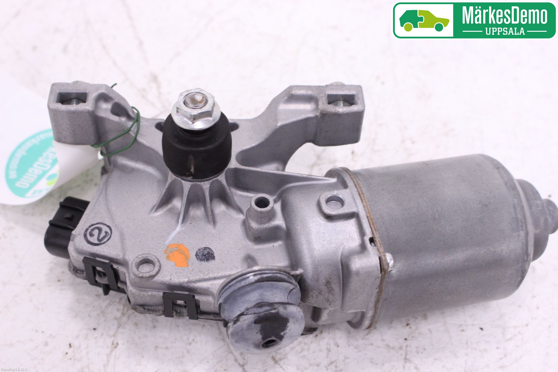 Toyota HILUX 05-16 Viskermotor Frontrute