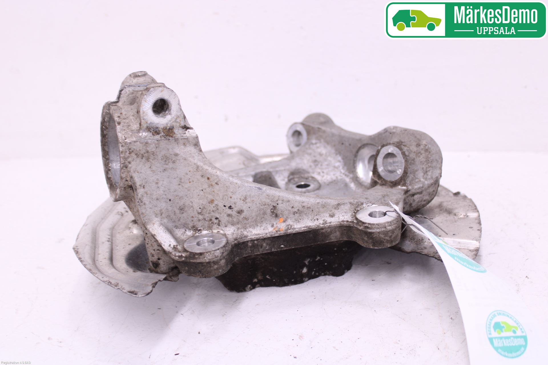 BMW 3 E90/91 SED/TOU 05-12 Spindel Vf