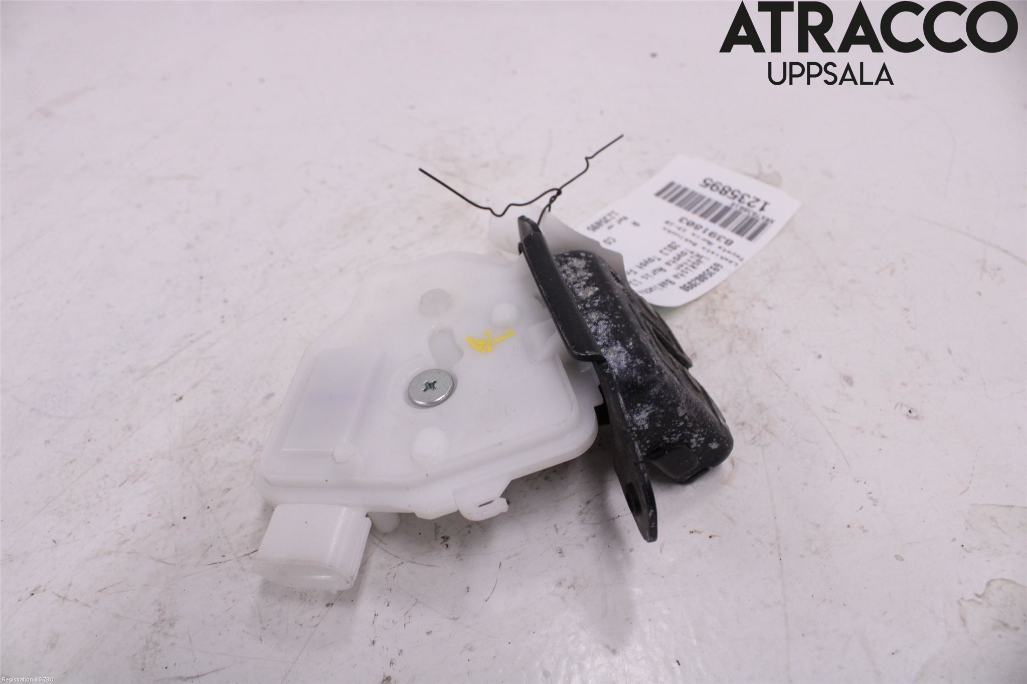Toyota AURIS 13-19 Bakluke-Lokk Låsekasse
