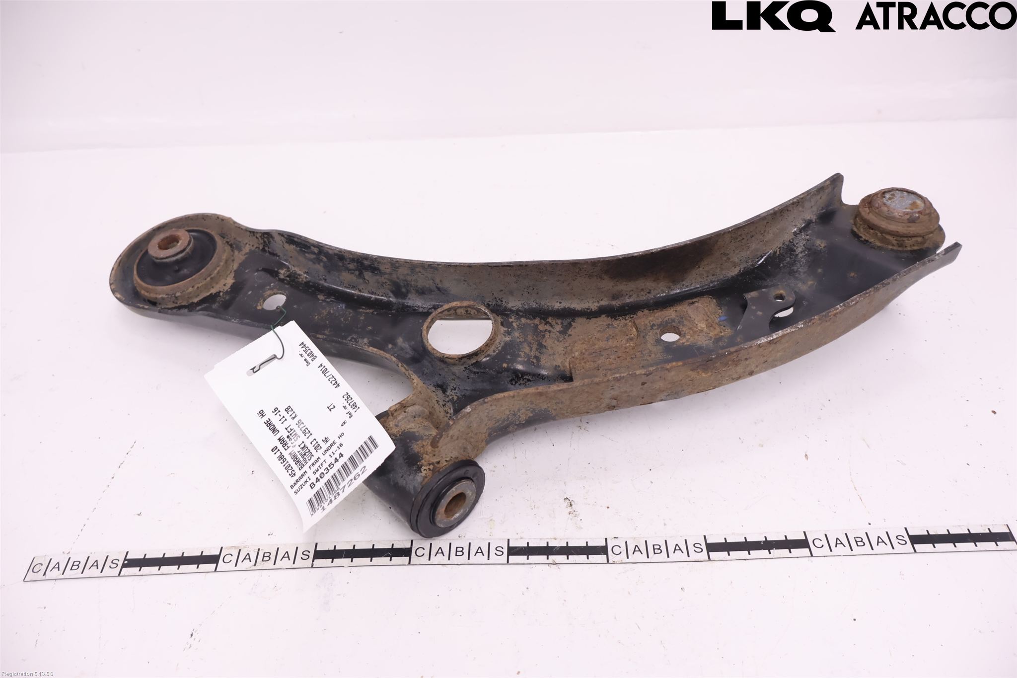 Suzuki SWIFT 11-16 Bærearm Foran Høyre Nedre