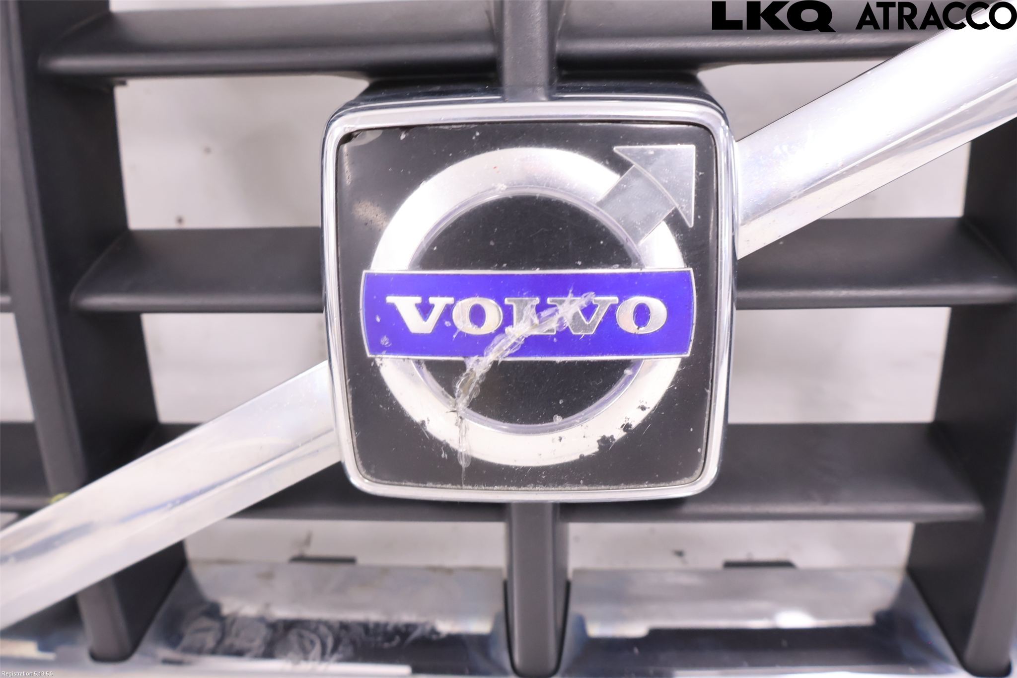 Volvo XC70 08-13 Grill Komplett
