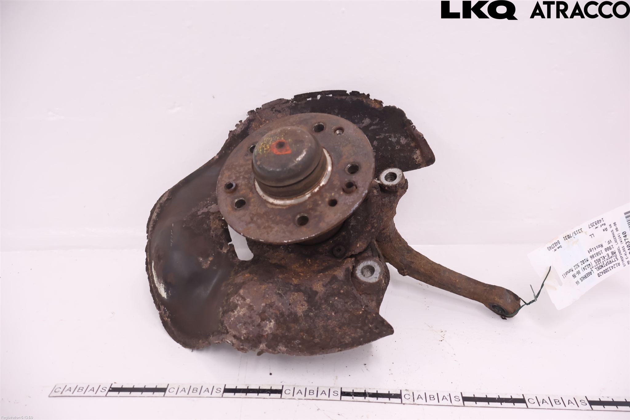 Mercedes-Benz MB 200-500  (W124) 86-96 Spindel Vf