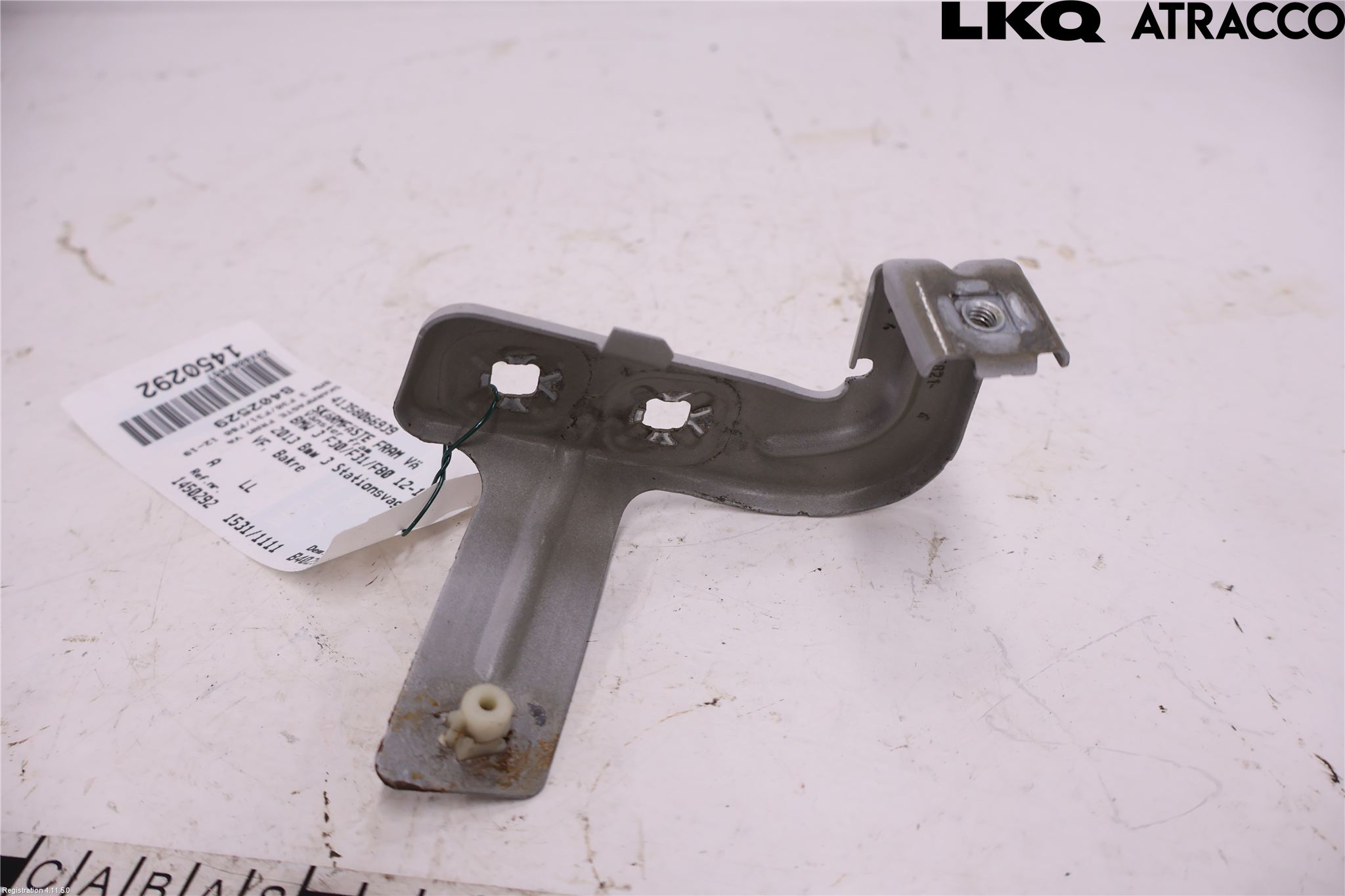 BMW 3 F30/F31/F80 12-19 Frontskjermfeste Venstre