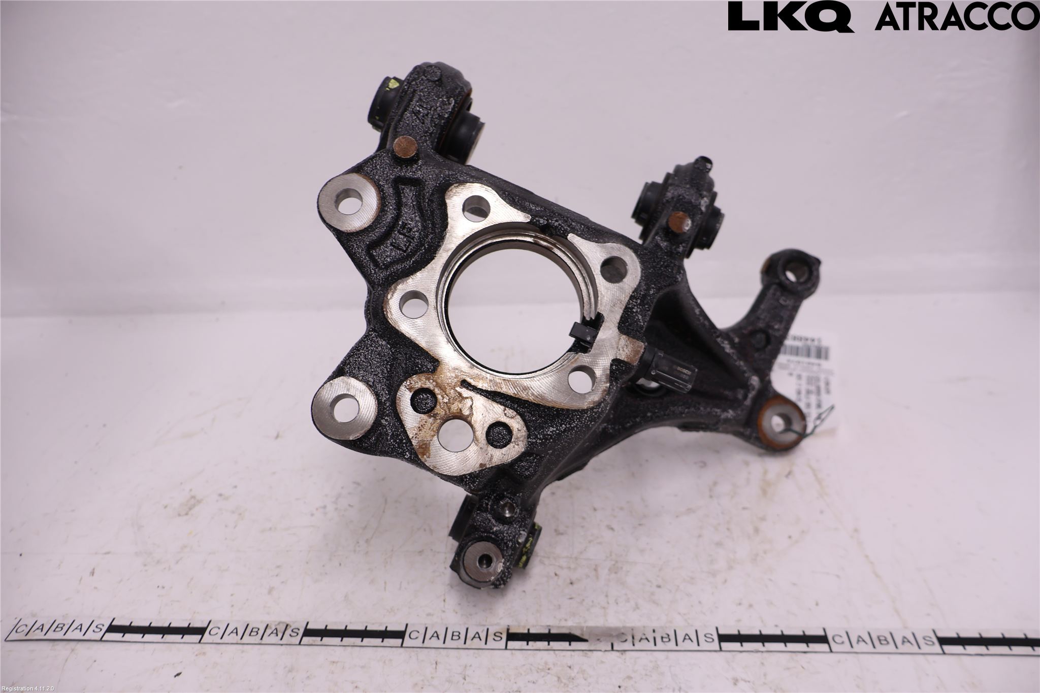 Toyota COROLLA CROSS XG10 22- Spindel Vb