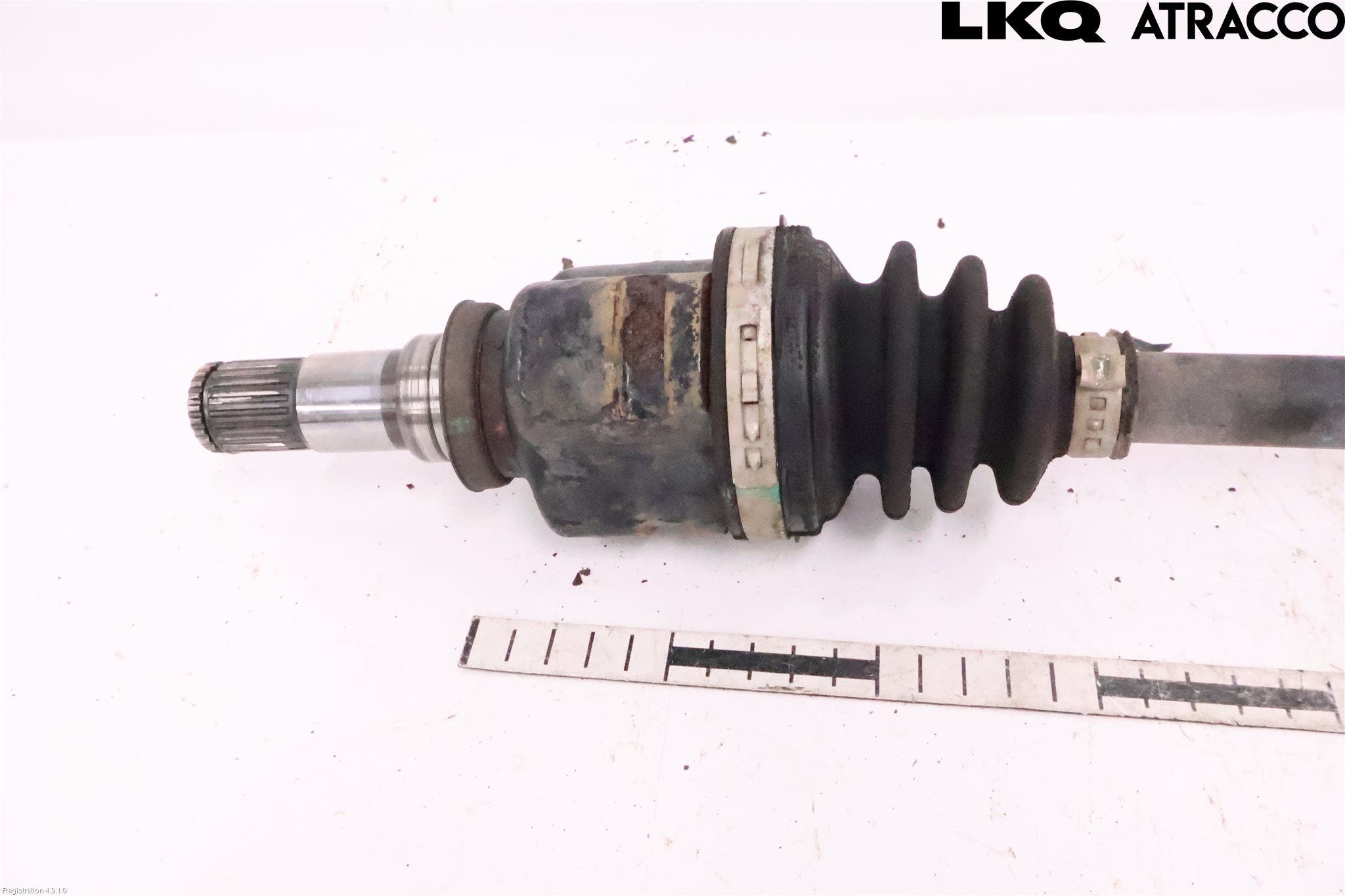 Toyota YARIS XP130 12-14 Drivaksel Foran Kompl Venstre