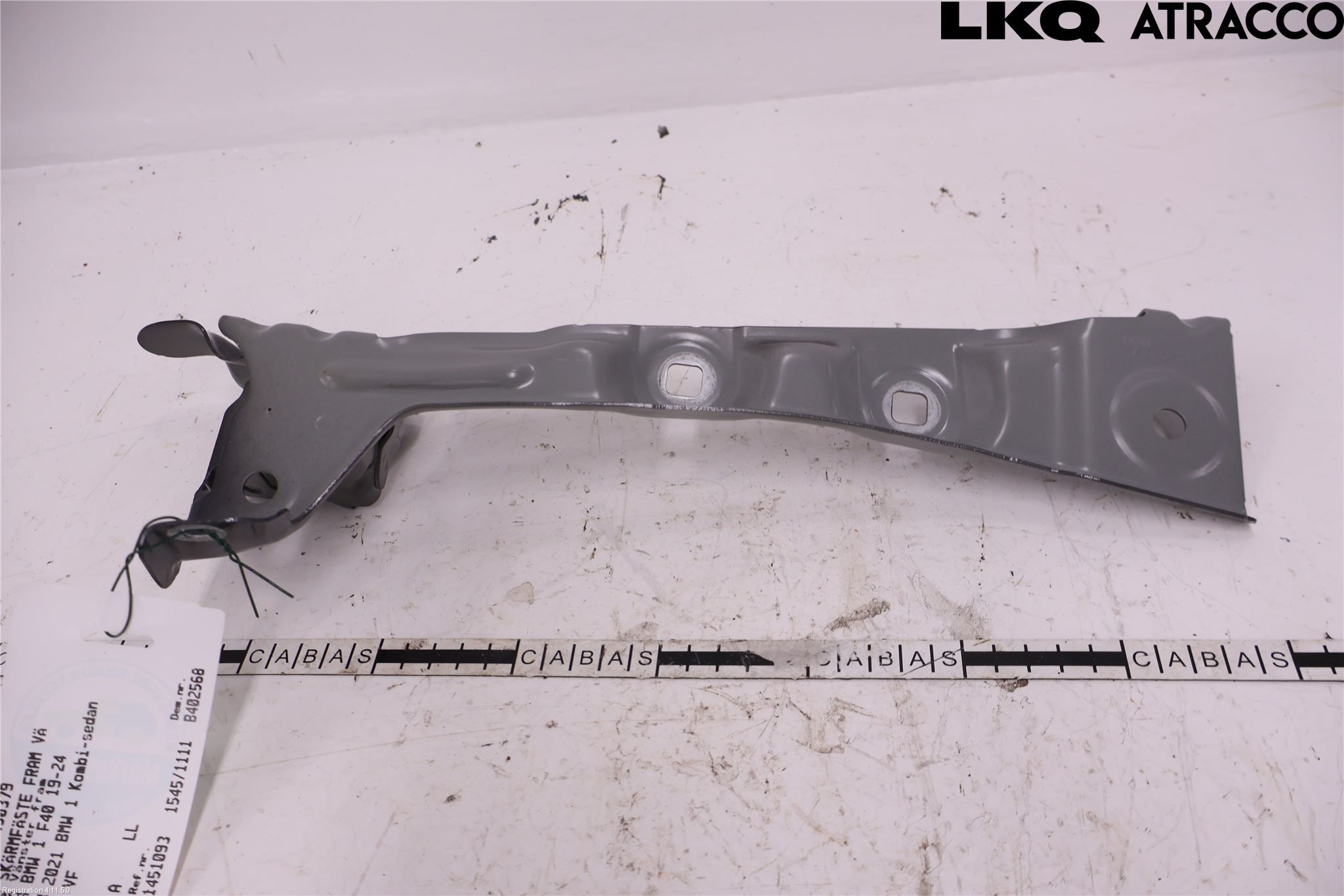 BMW 1 F40 19- Frontskjermfeste Venstre