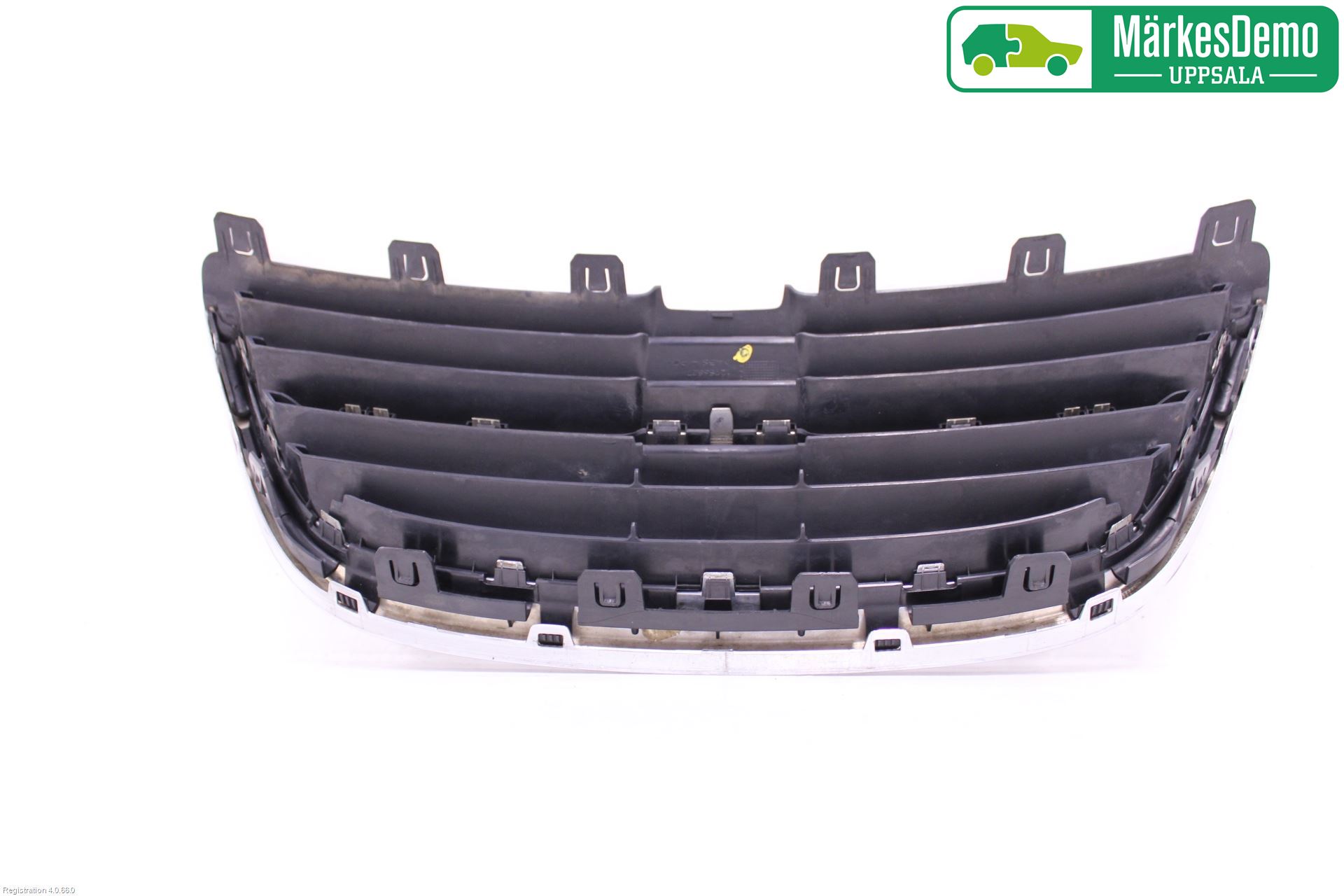 Saab 9-5     06-10 Grilldel Midt