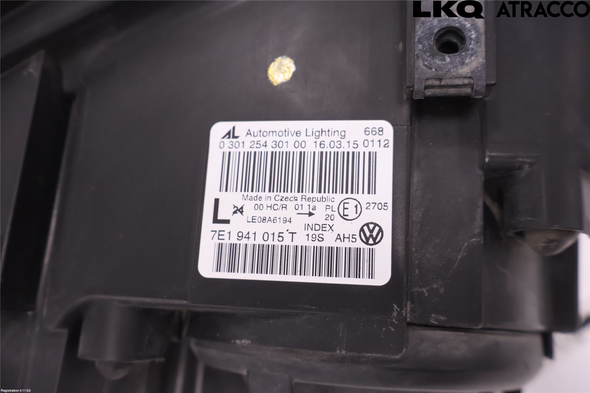 Volkswagen VW TRANSP/CARAVELLE (T5) 04-15 Frontlykt Venstre