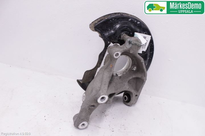 Volkswagen VW PASSAT 15-19 Spindel Hb