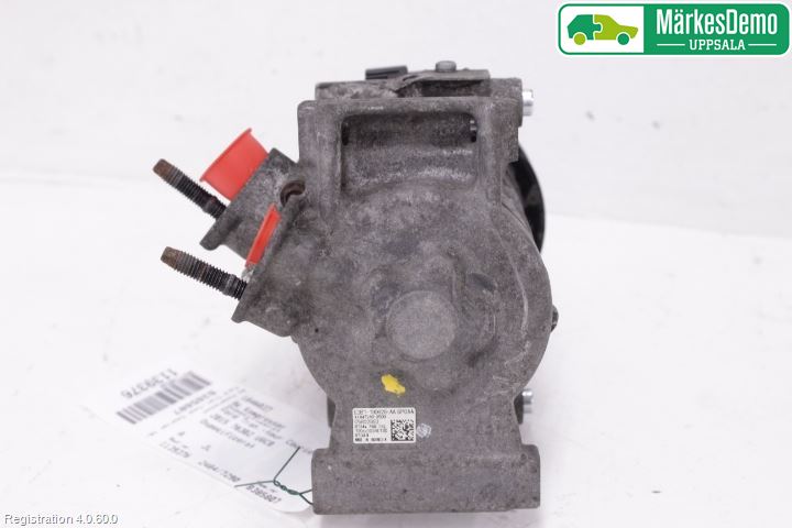 Ford TRANSIT/TOURNEO COURIER 13-23 Varme Ac Kompressor