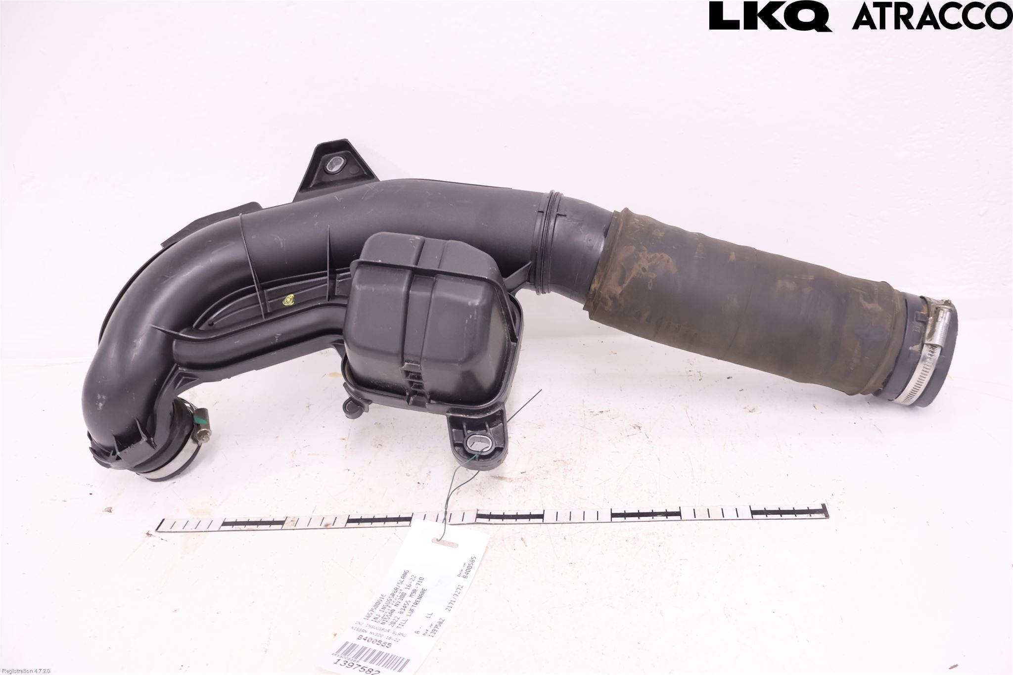 Nissan NV300 16-22 Inns Gummibelg - Slange