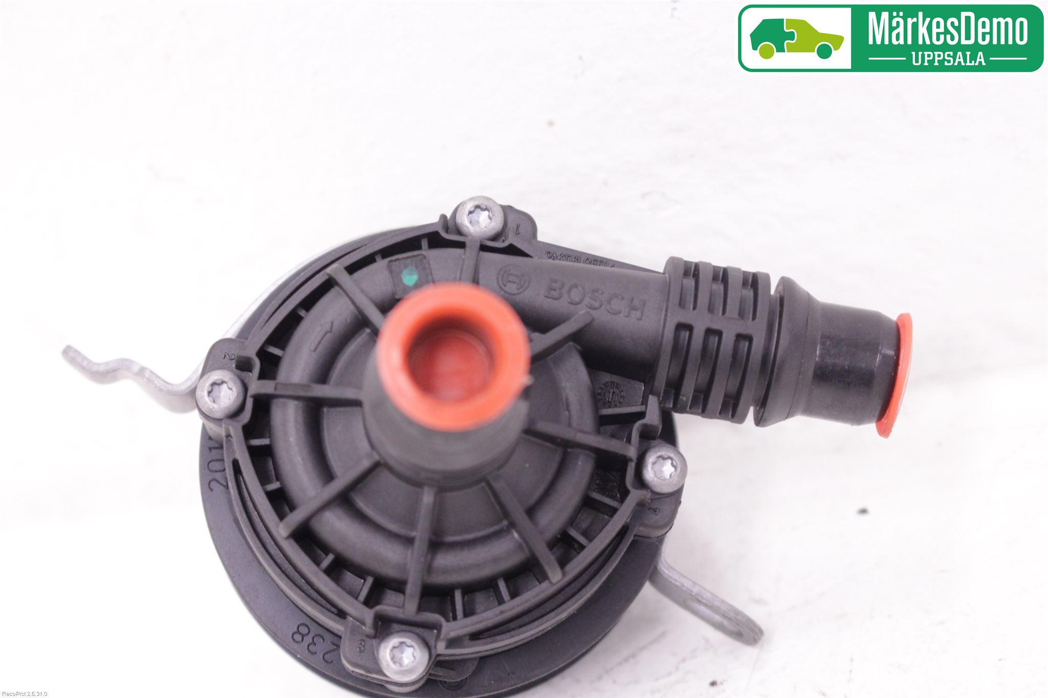 BMW 5 G30/G31/F90 17-23 Varme Sirkulasjonspumpe