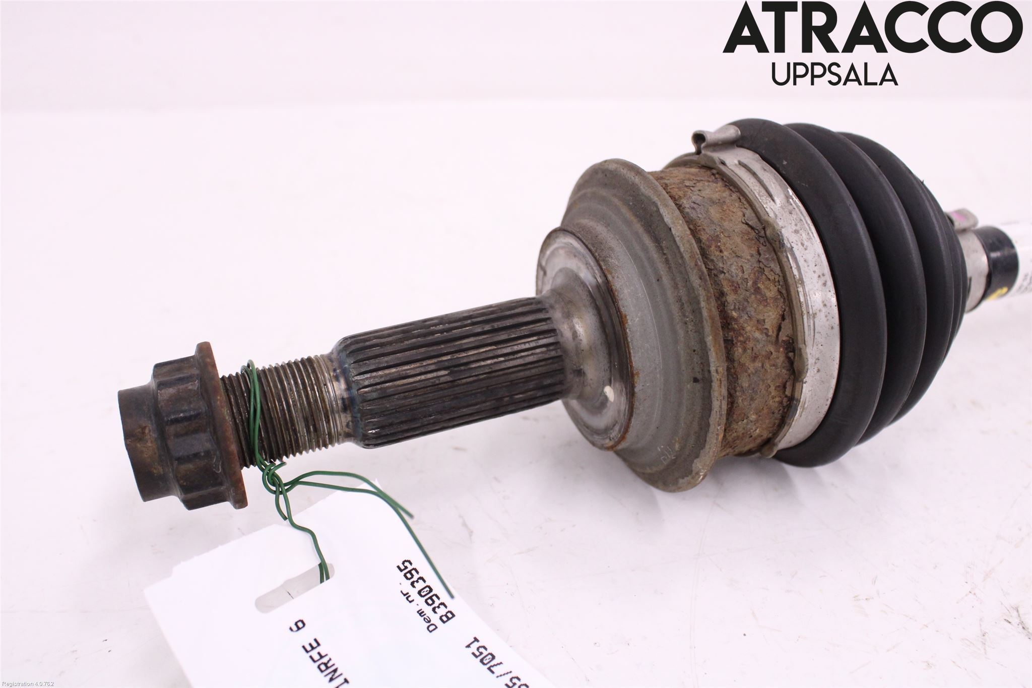 Toyota YARIS XP130 15-20 Drivaksel Foran Kompl Venstre