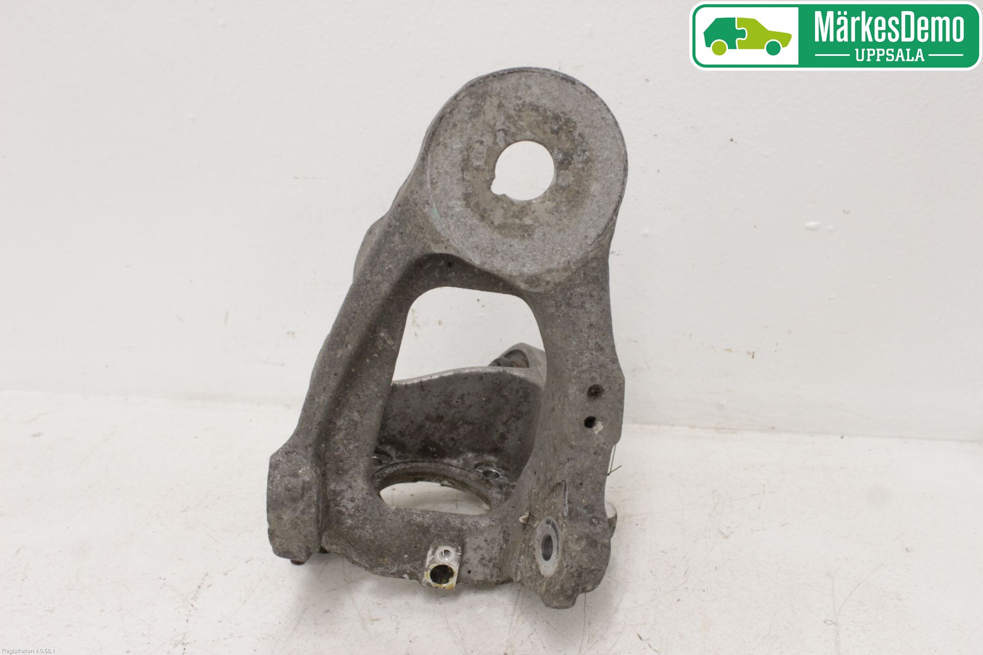 BMW X6 F16 14-19 Spindel Vb