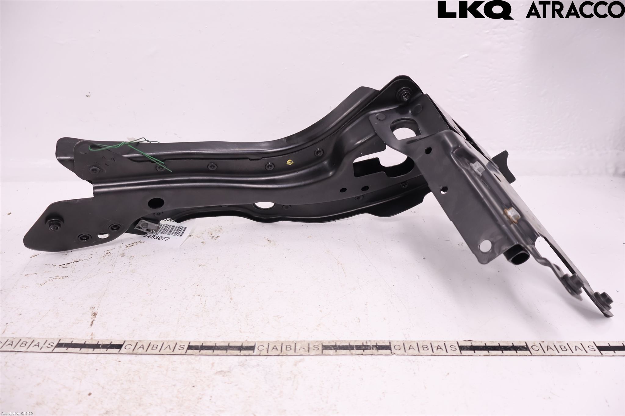 Mercedes-Benz MB E-KLASS (W211) 02-09 Frontlykt Holder-Feste