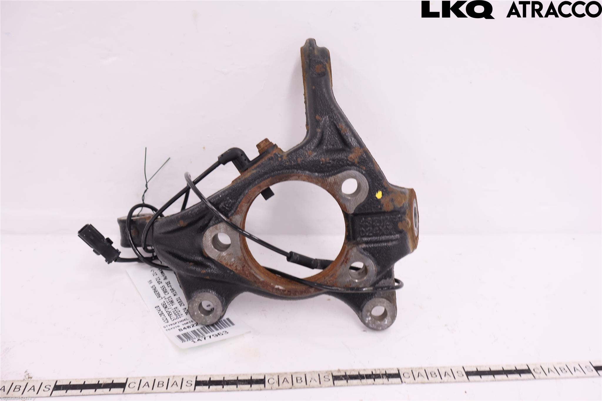 Toyota YARIS CROSS XP21 21- Spindel Vf