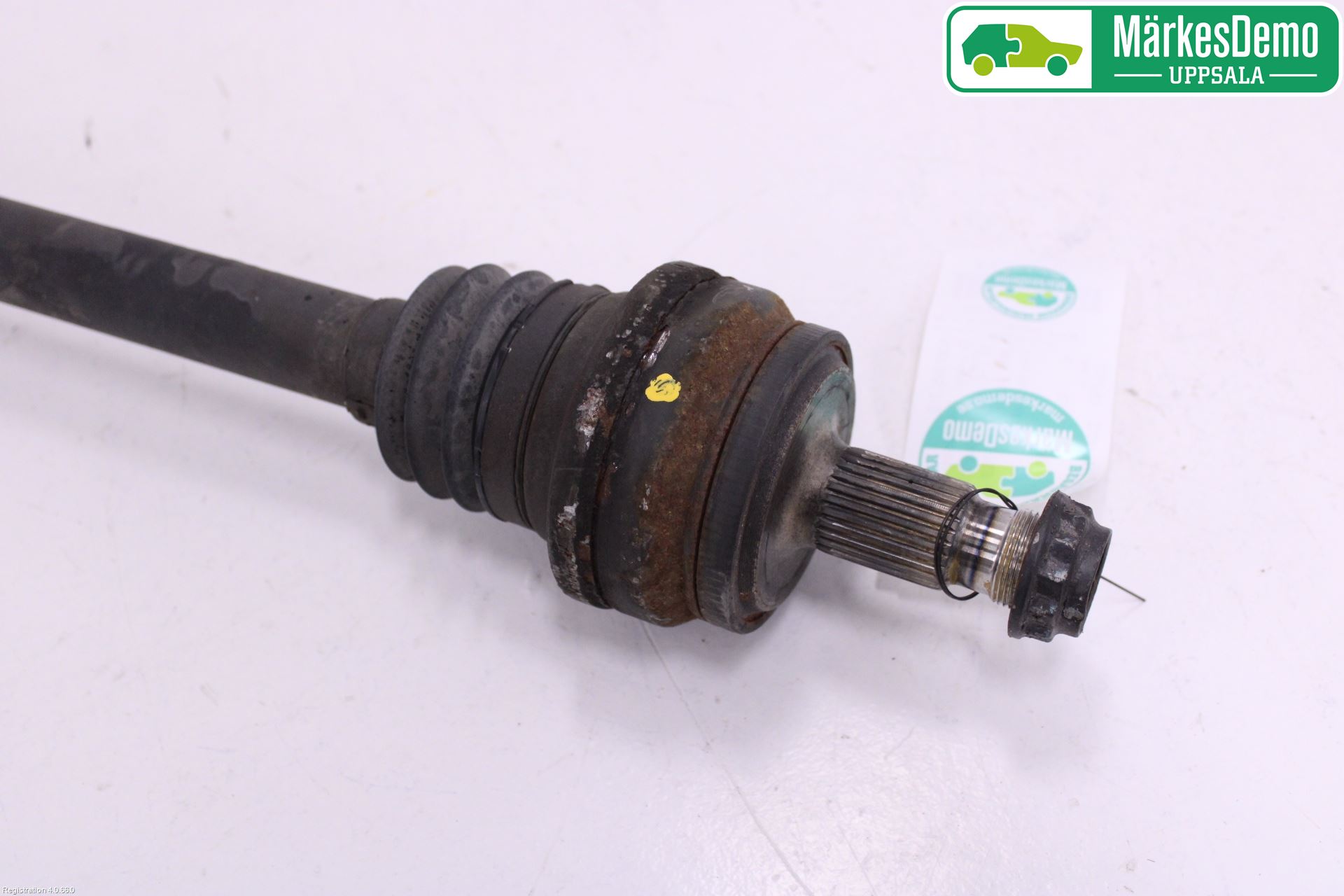 Mercedes-Benz MB C-KLASS (W204) 07-15 Drivaksel Bak Kompl Venstre