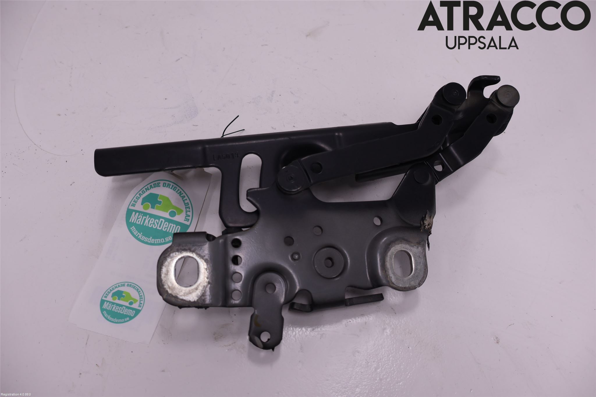 BMW 3 F30/F31/F80 12-19 Panser Hengsel - Hengsler