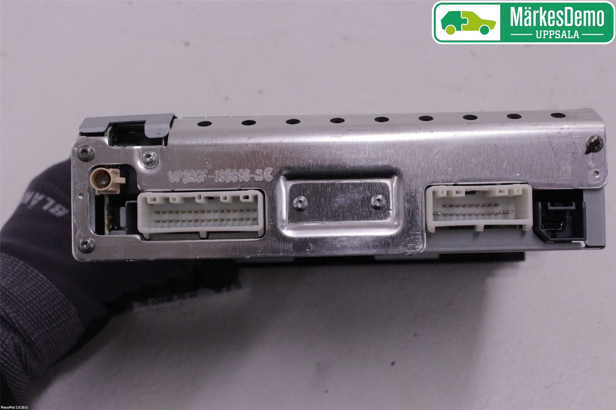 Renault TRAFIC/E-TECH 15- Stereo Radio Med Cd