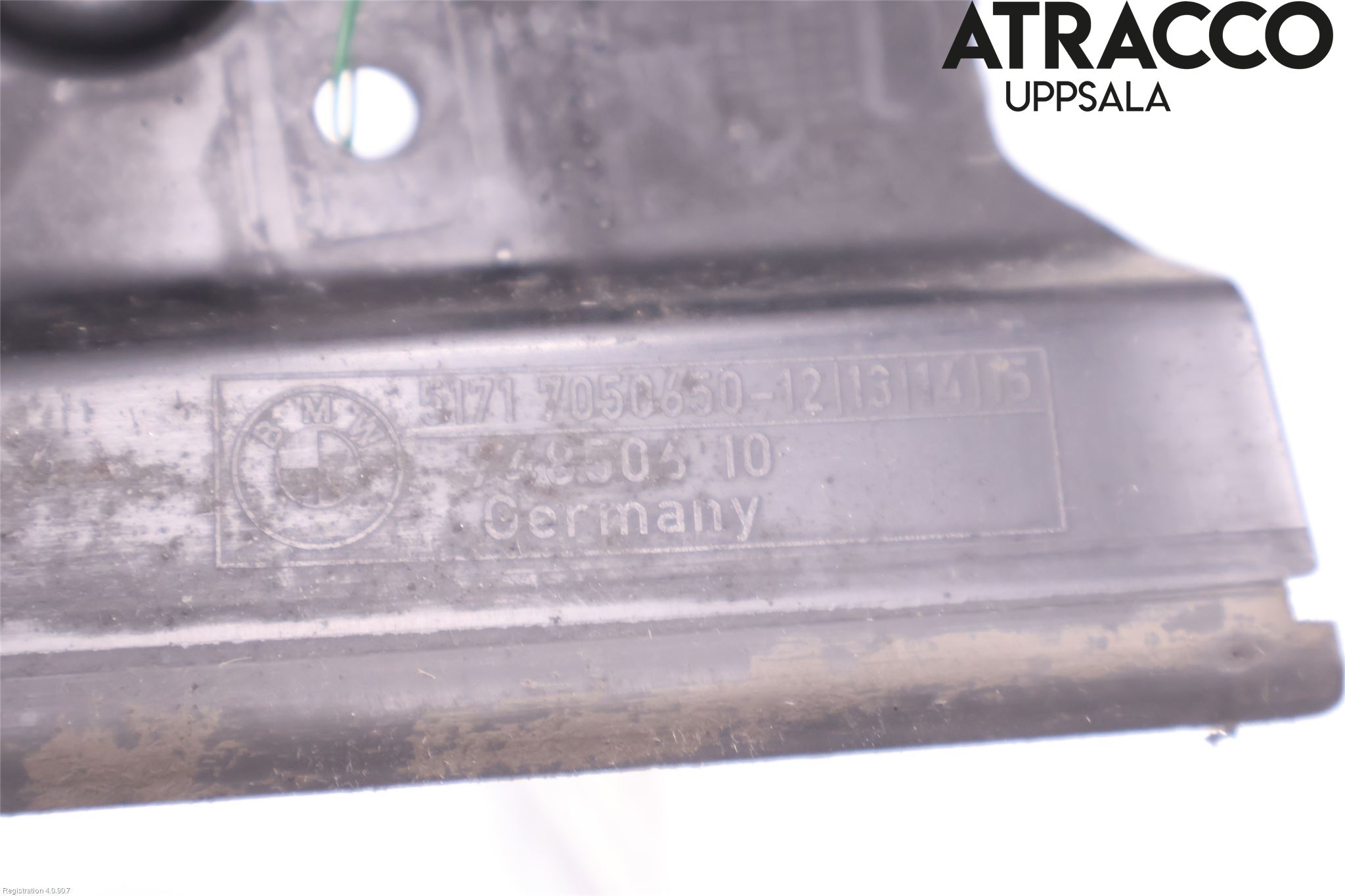 BMW 5 E60/61 Sed/Tou 02-10 Radiator Feste - Ramme - Bjelk