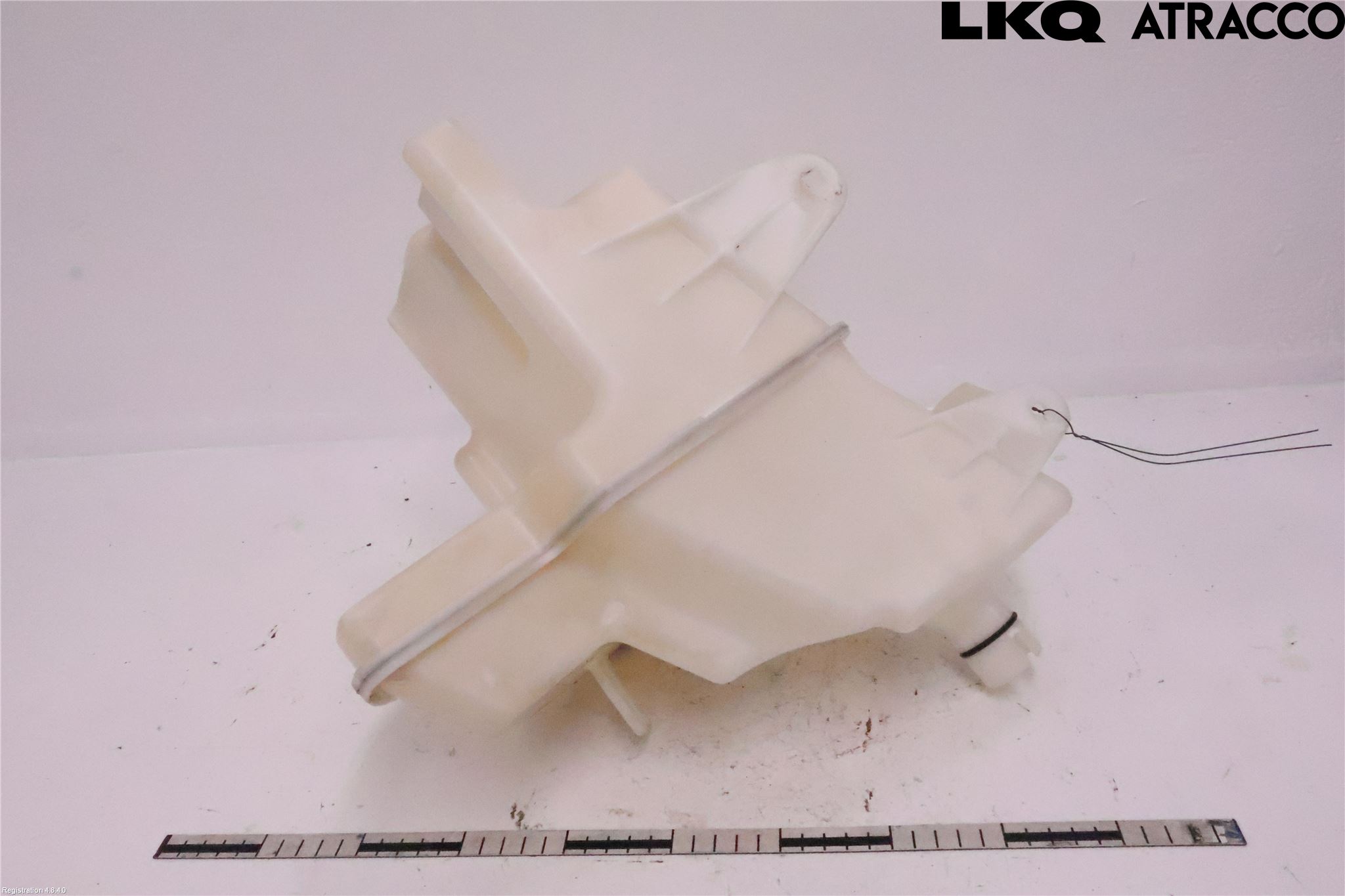 Saab 9-3 VER2/VER3 08-15 Spylerbeholder Frontrute-Lykte
