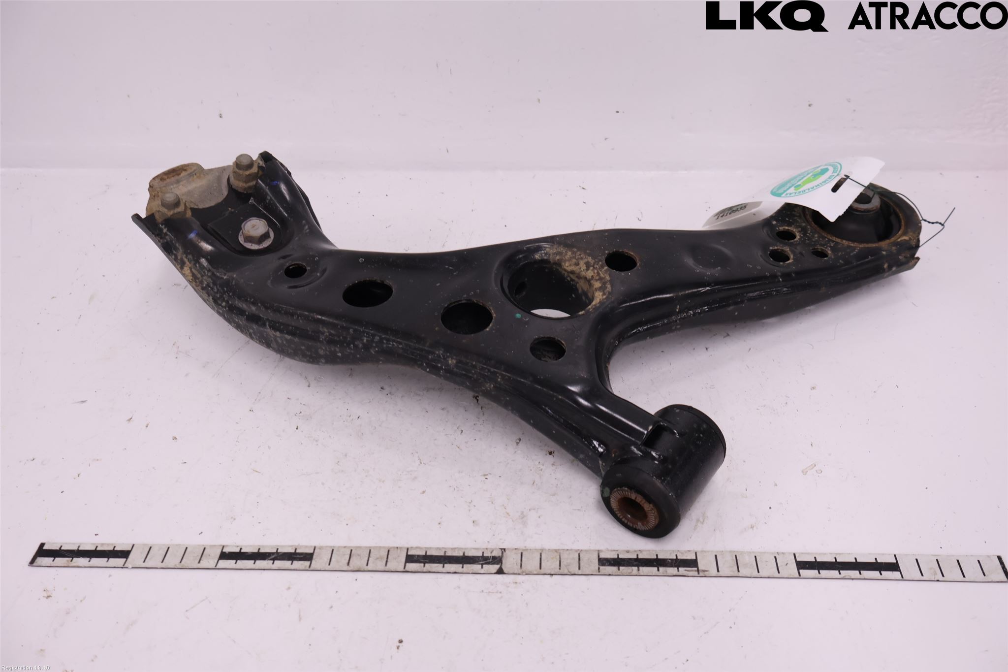 Toyota C-HR 16-23 Bærearm Foran Venstre Nedre