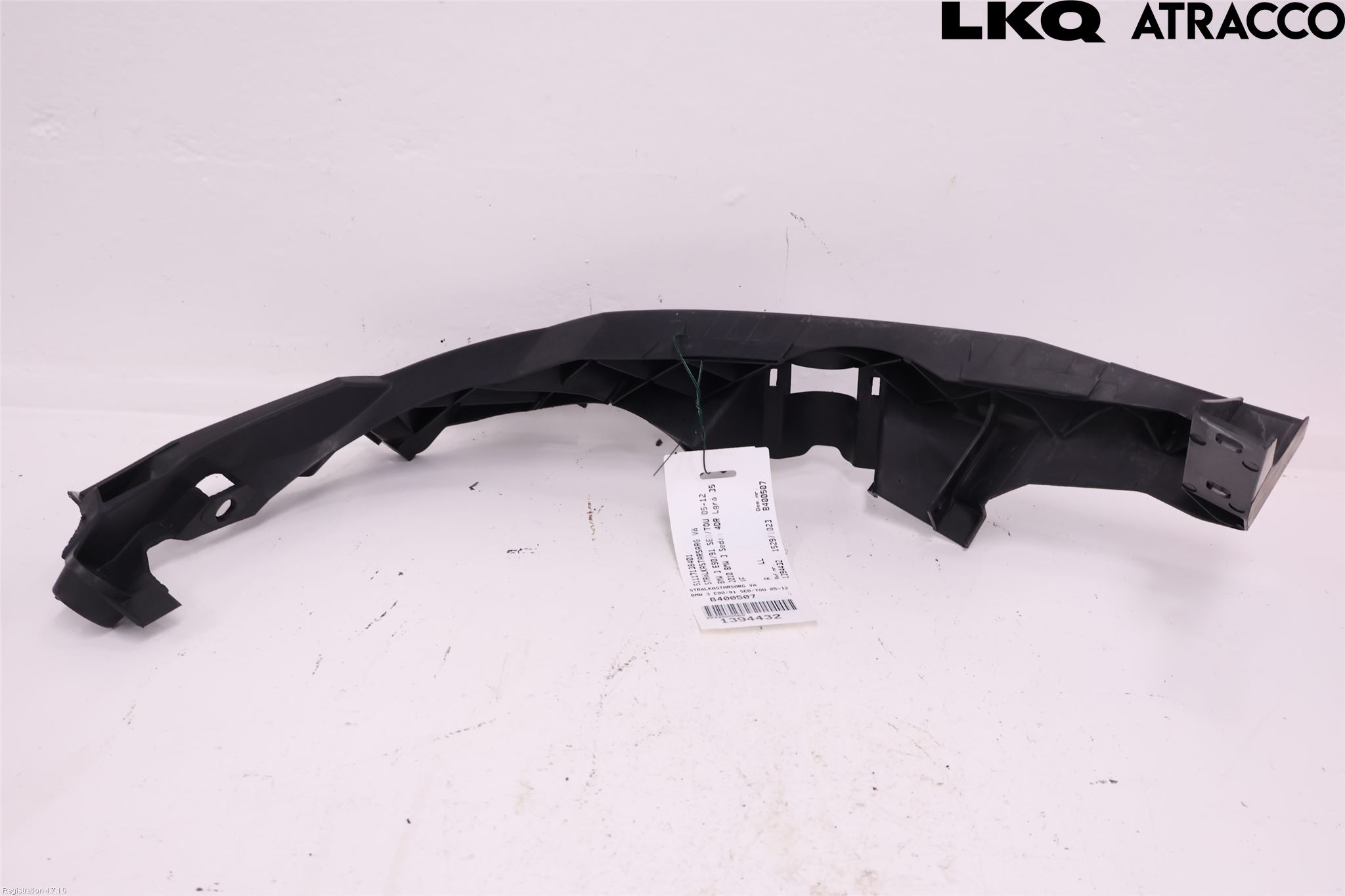 BMW 3 E90/91 SED/TOU 05-12 Frontlykt Ramme V Lyktering