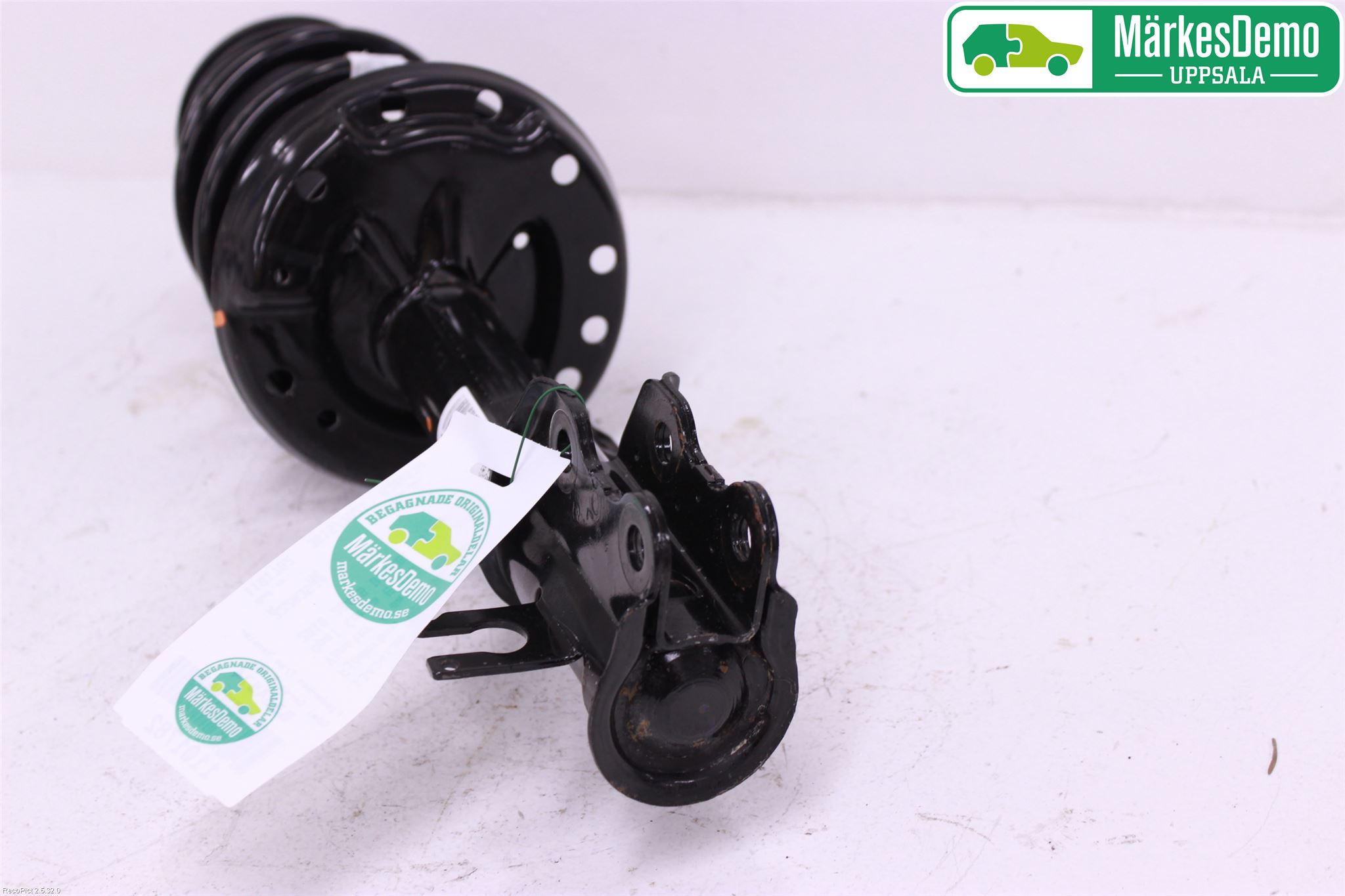 Opel CORSA E 15-19 Fjærbein Foran Venstre