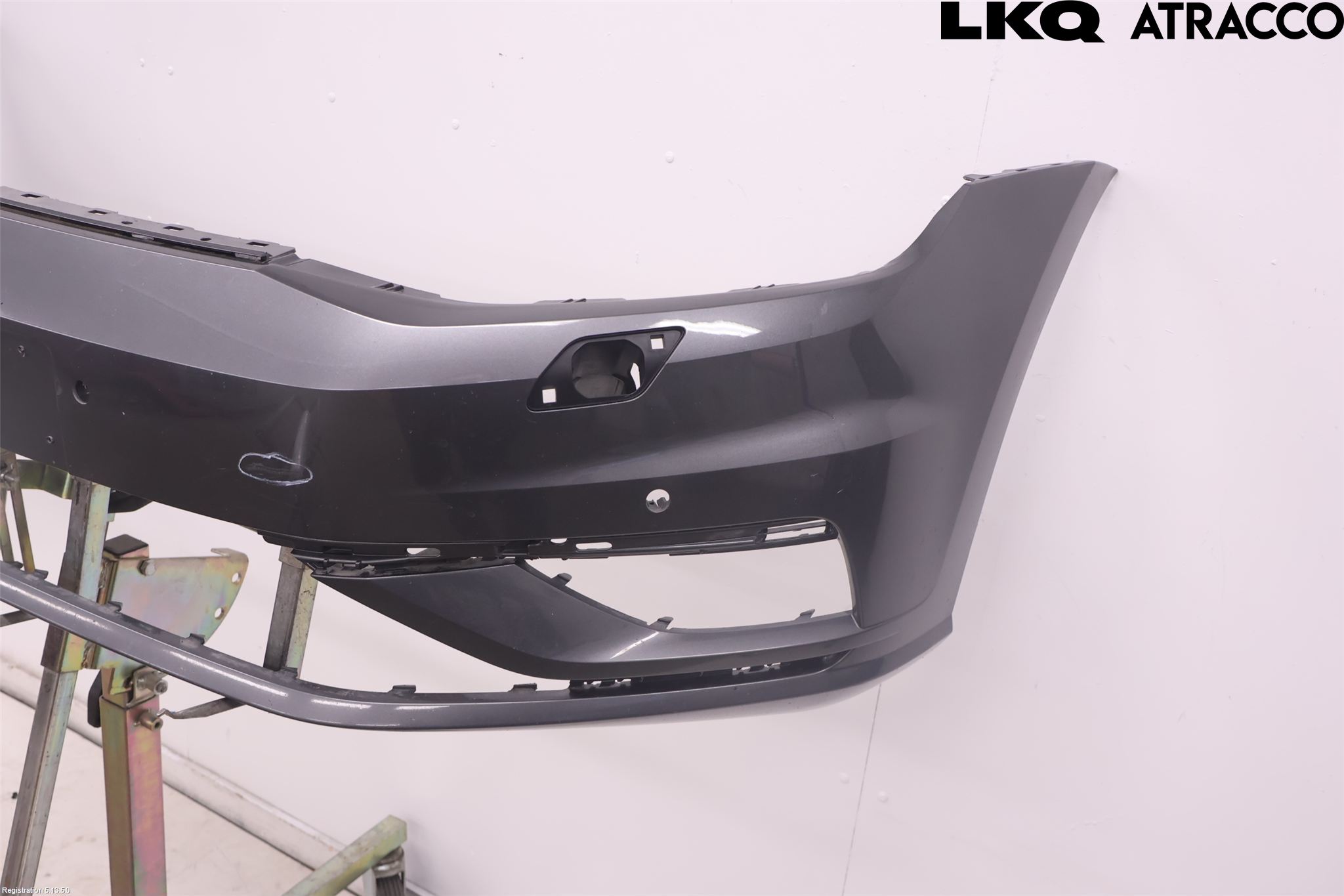 Volkswagen VW GOLF / E-GOLF VII 13-20 Støtfanger Foran Plastdeksel
