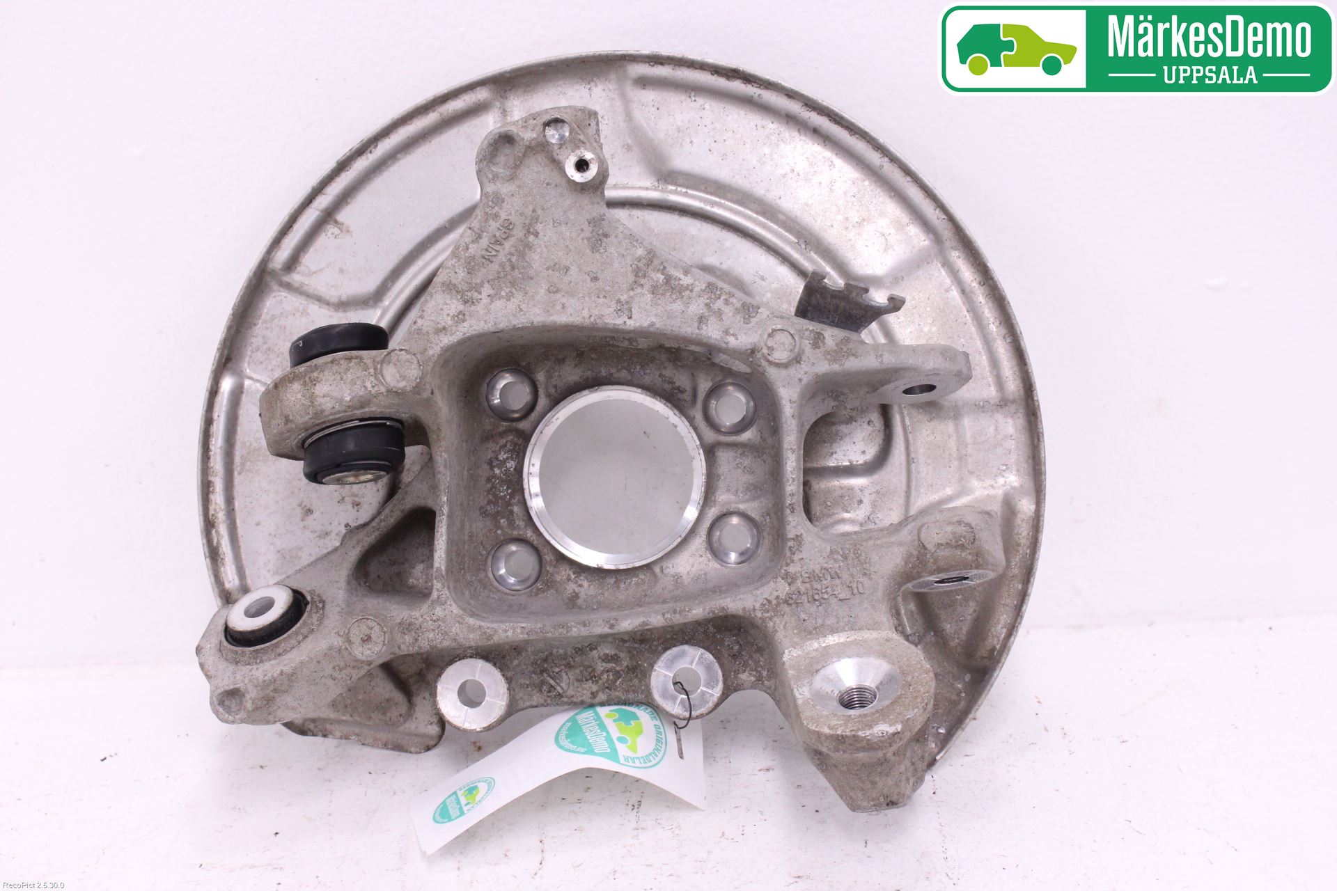 BMW 5 G30/G31/F90 17-23 Hjullagerhus Bak Venstre