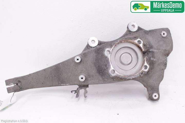 BMW 5 F10/F11/F18 09-17 Spindel Vf