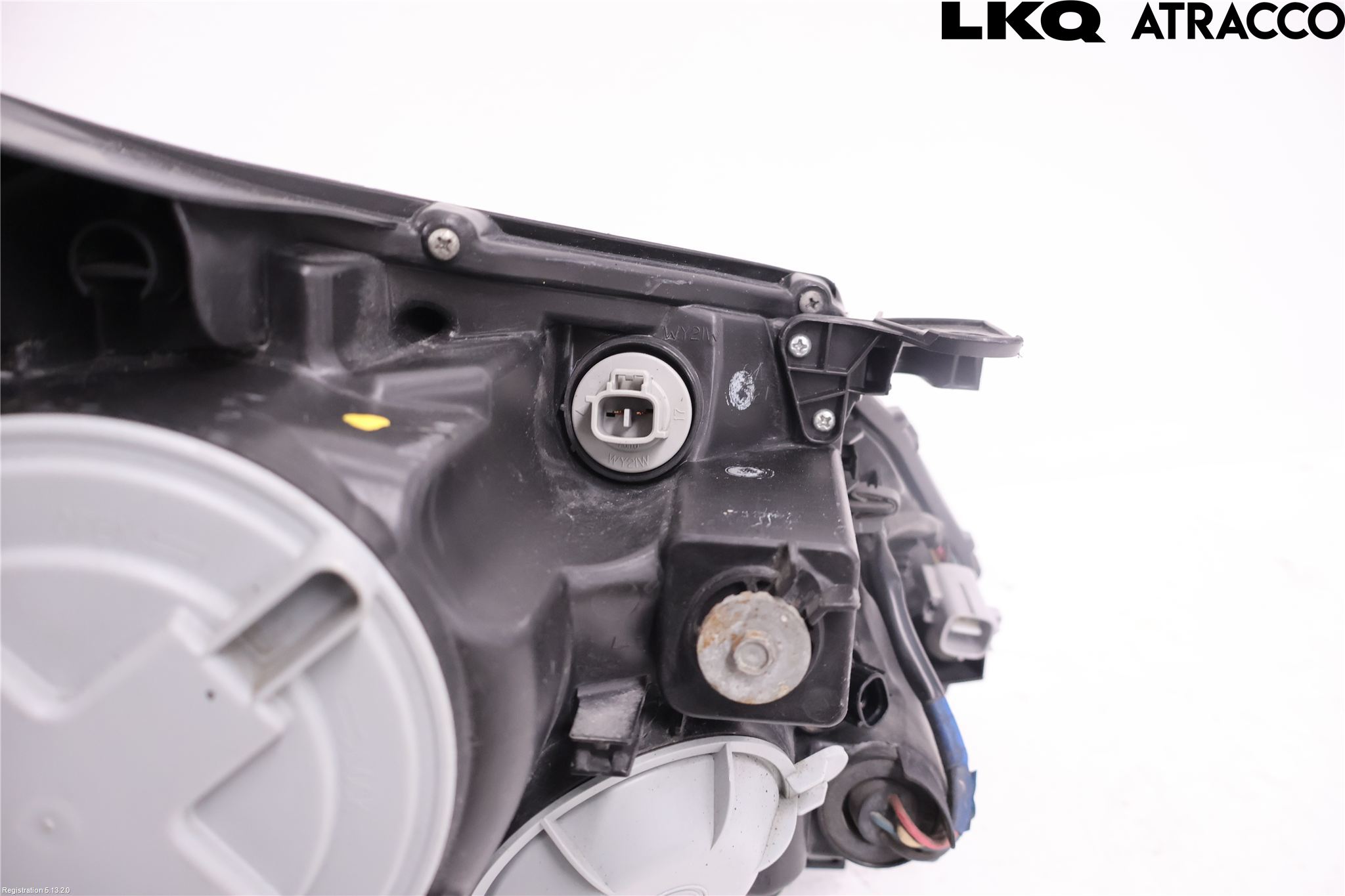 Toyota AVENSIS 09-15 Frontlykt Venstre