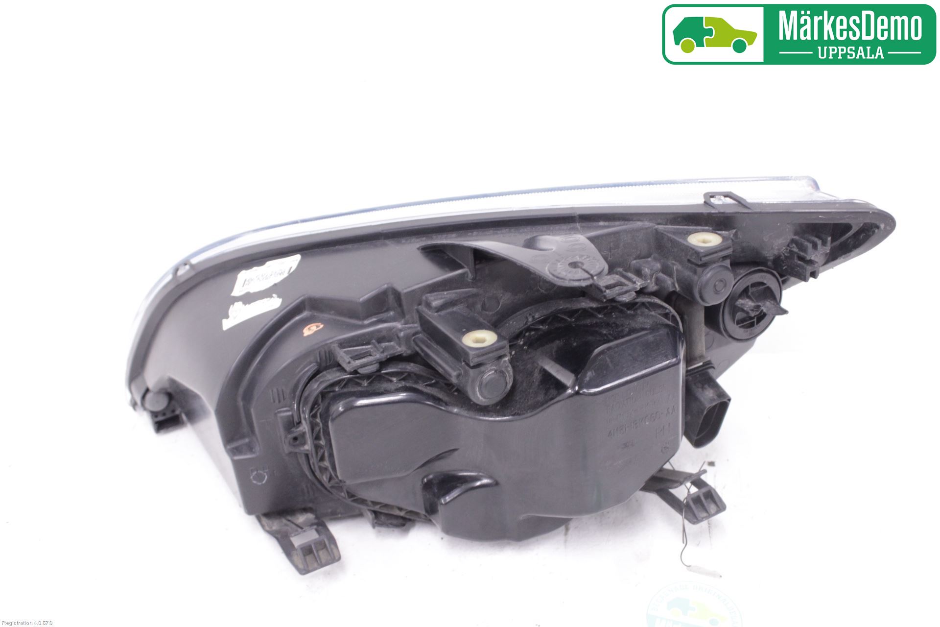 Ford FOCUS     04-07 Frontlykt Høyre