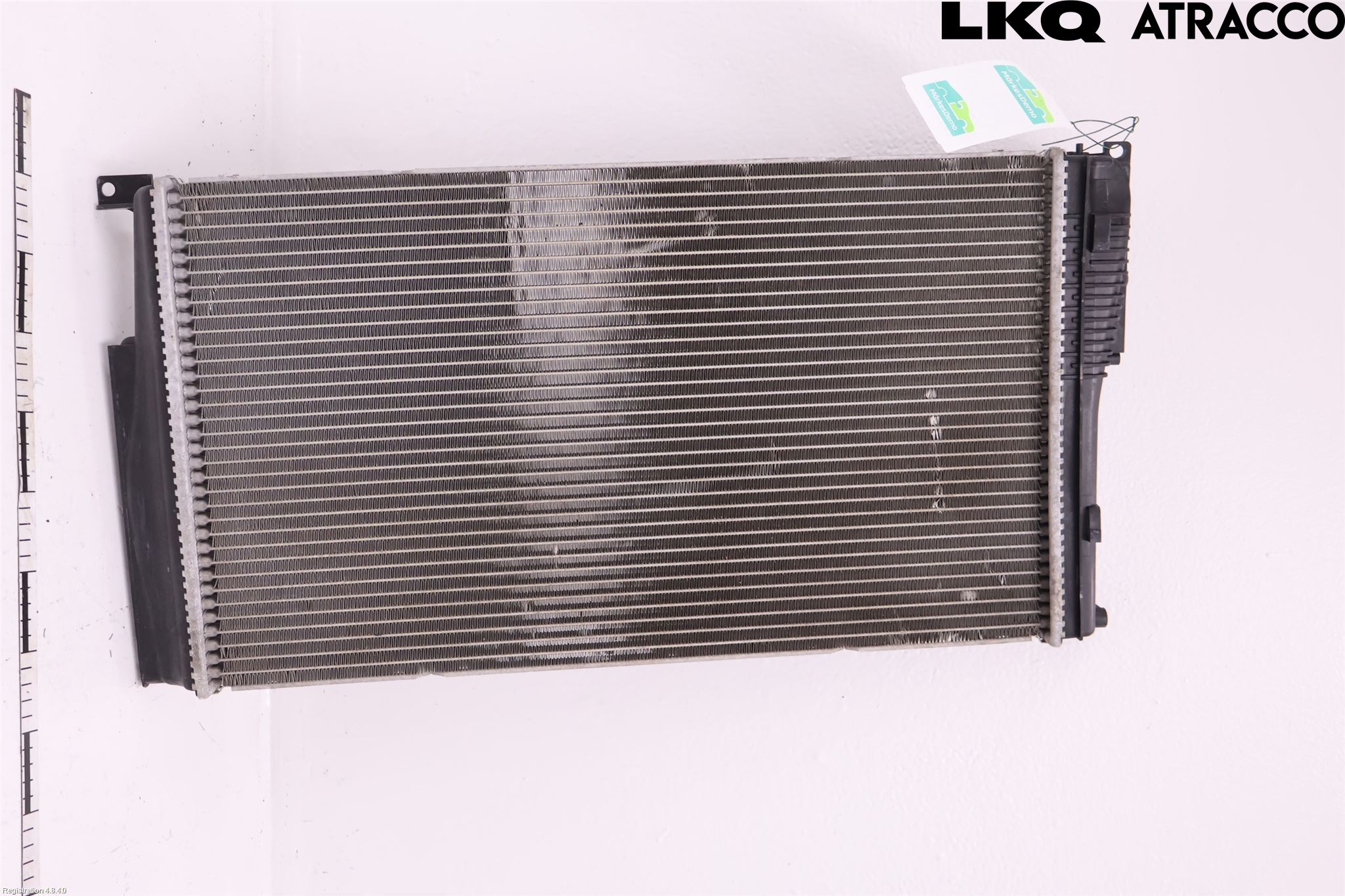 BMW i3 I01 13-22 Radiator Automat
