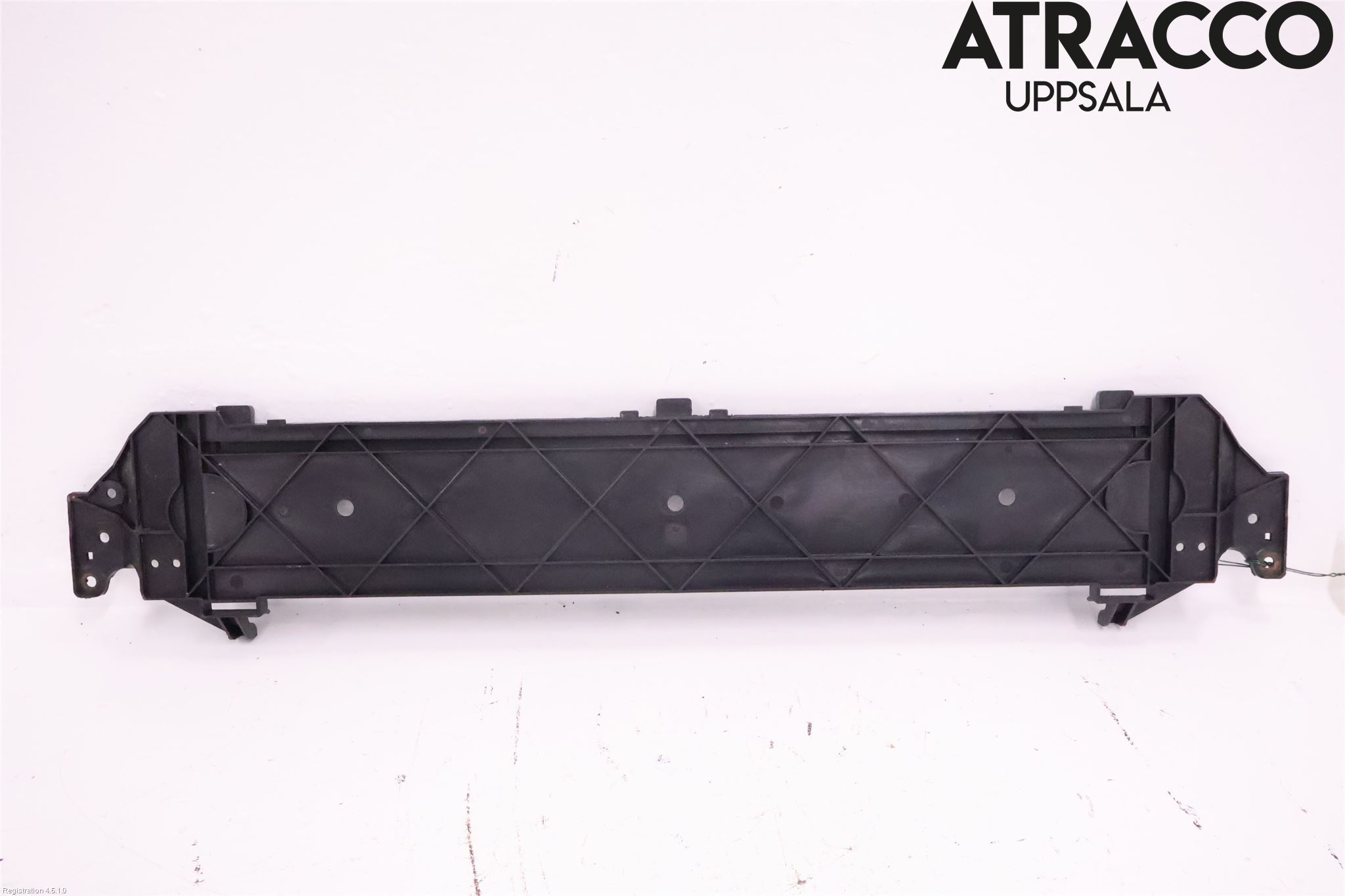 BMW 5 F10/F11/F18 09-17 Radiator Feste - Ramme - Bjelk