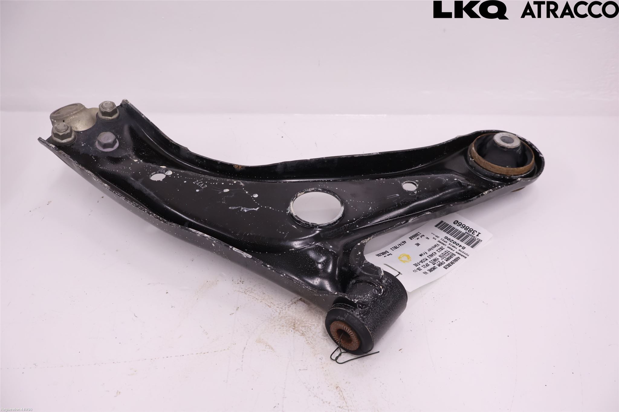 Toyota YARIS XP21 20- Bærearm Foran Venstre Nedre
