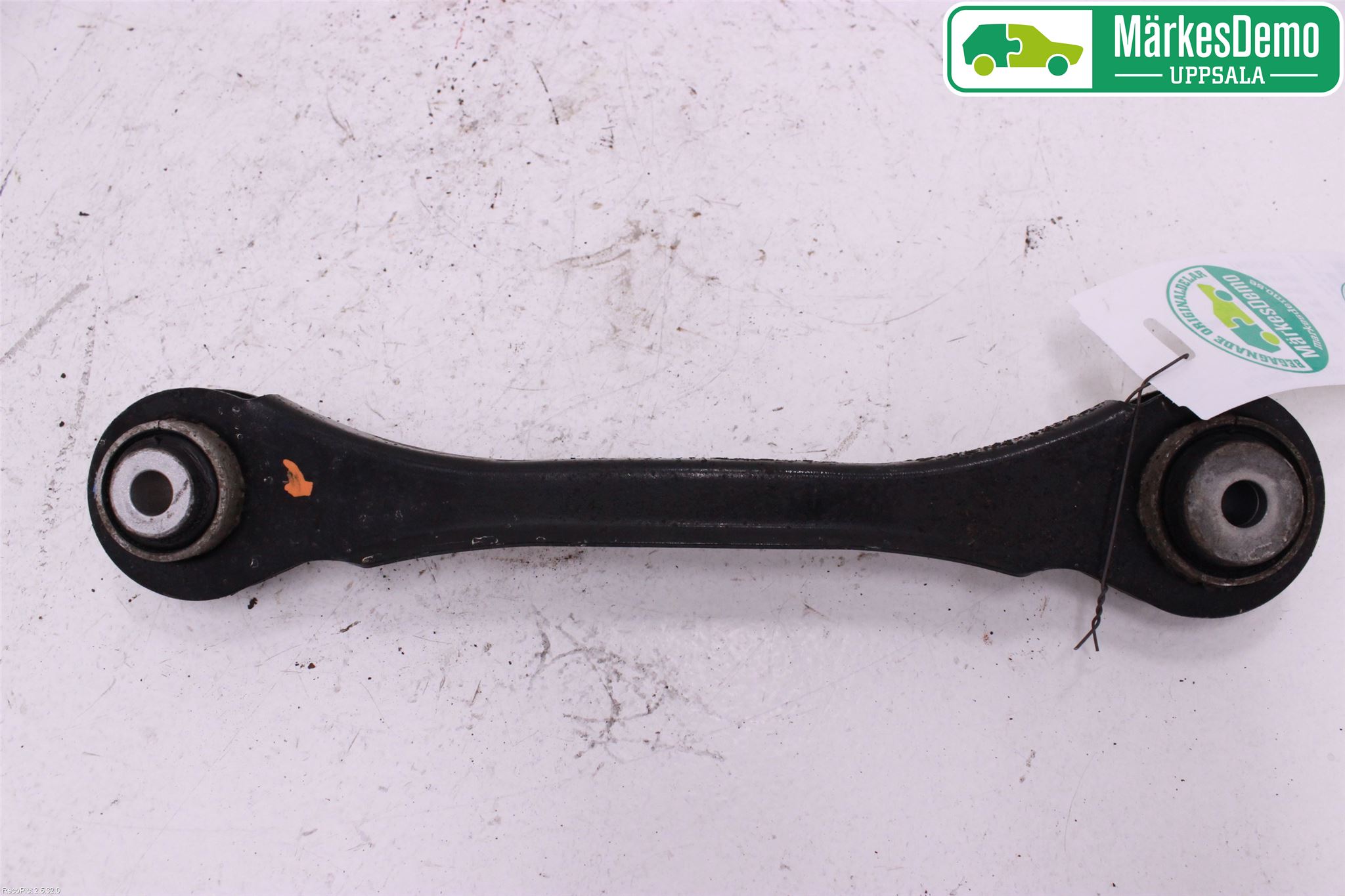BMW 3 F30/F31/F80 12-19 Bærearm Bak Venstre Øvre