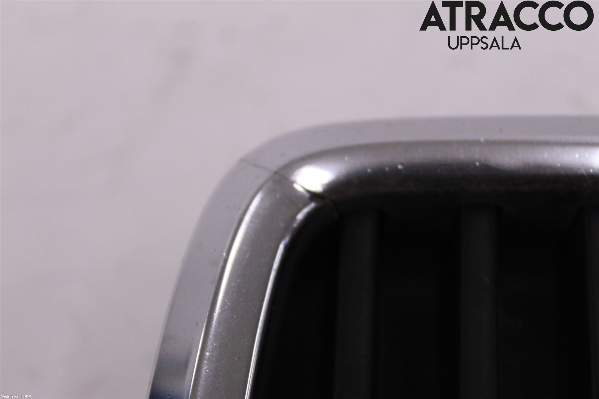 BMW 3 E30 83-94 Grilldel Midt