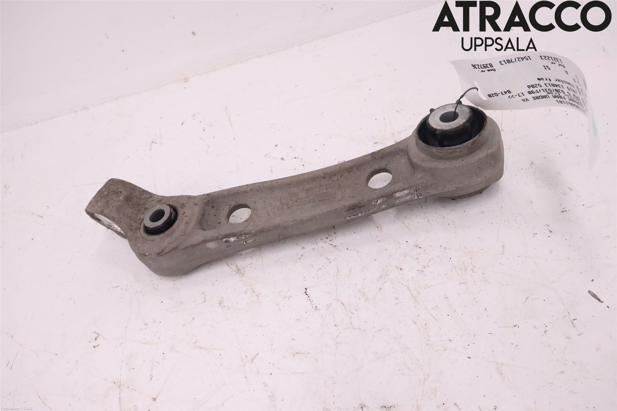 BMW 5 G30/G31/F90 17-23 Bærearm Foran Venstre Nedre