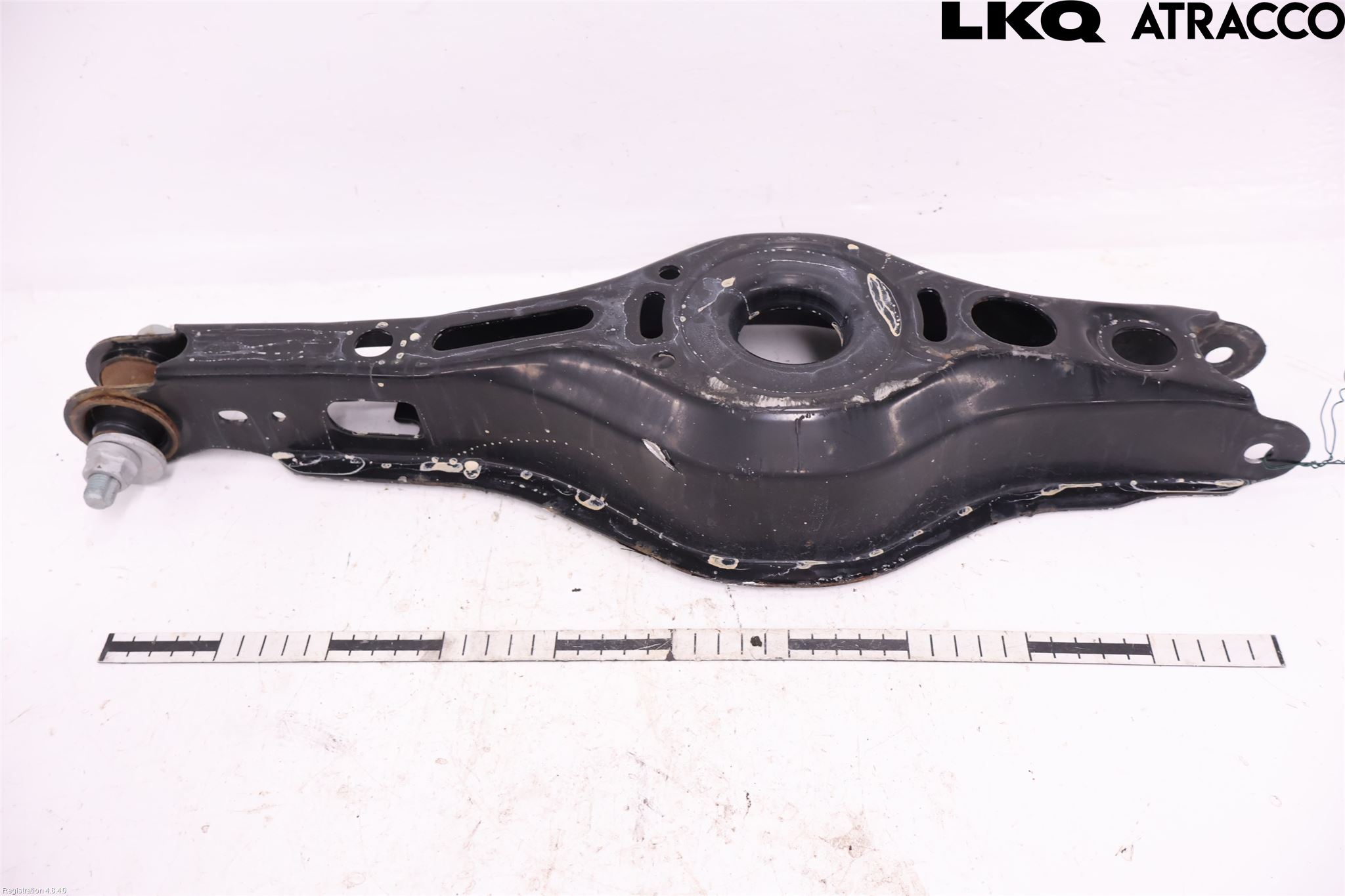 Toyota COROLLA CROSS XG10 22- Bærearm Bak Venstre