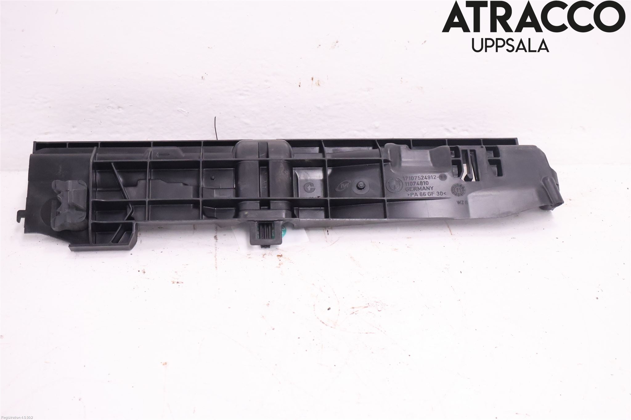 BMW 3 E92/93 Coupé/Cab 05-14 Radiator Feste - Ramme - Bjelk