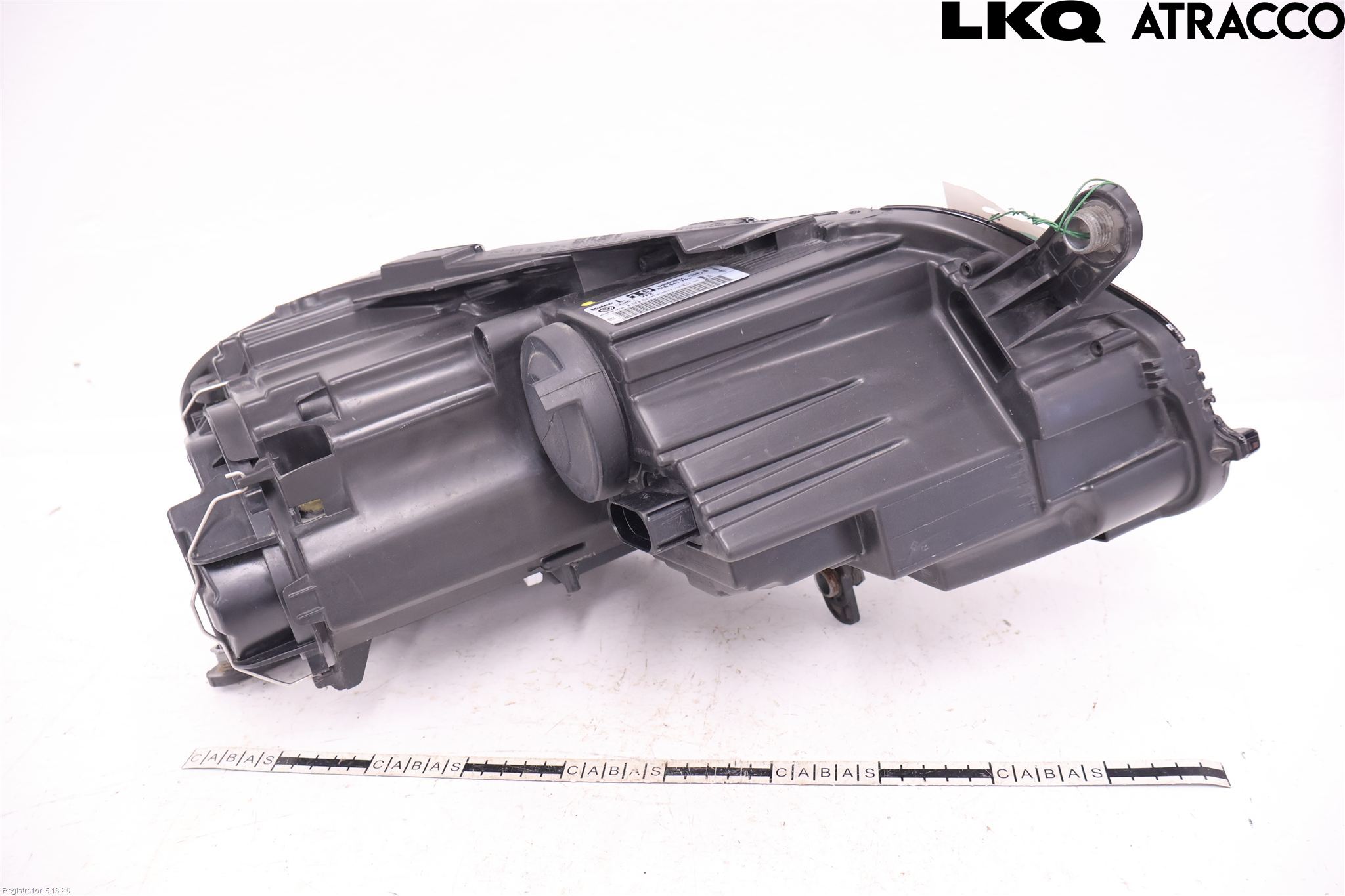 Volkswagen VW PASSAT 11-14 Frontlykt Venstre