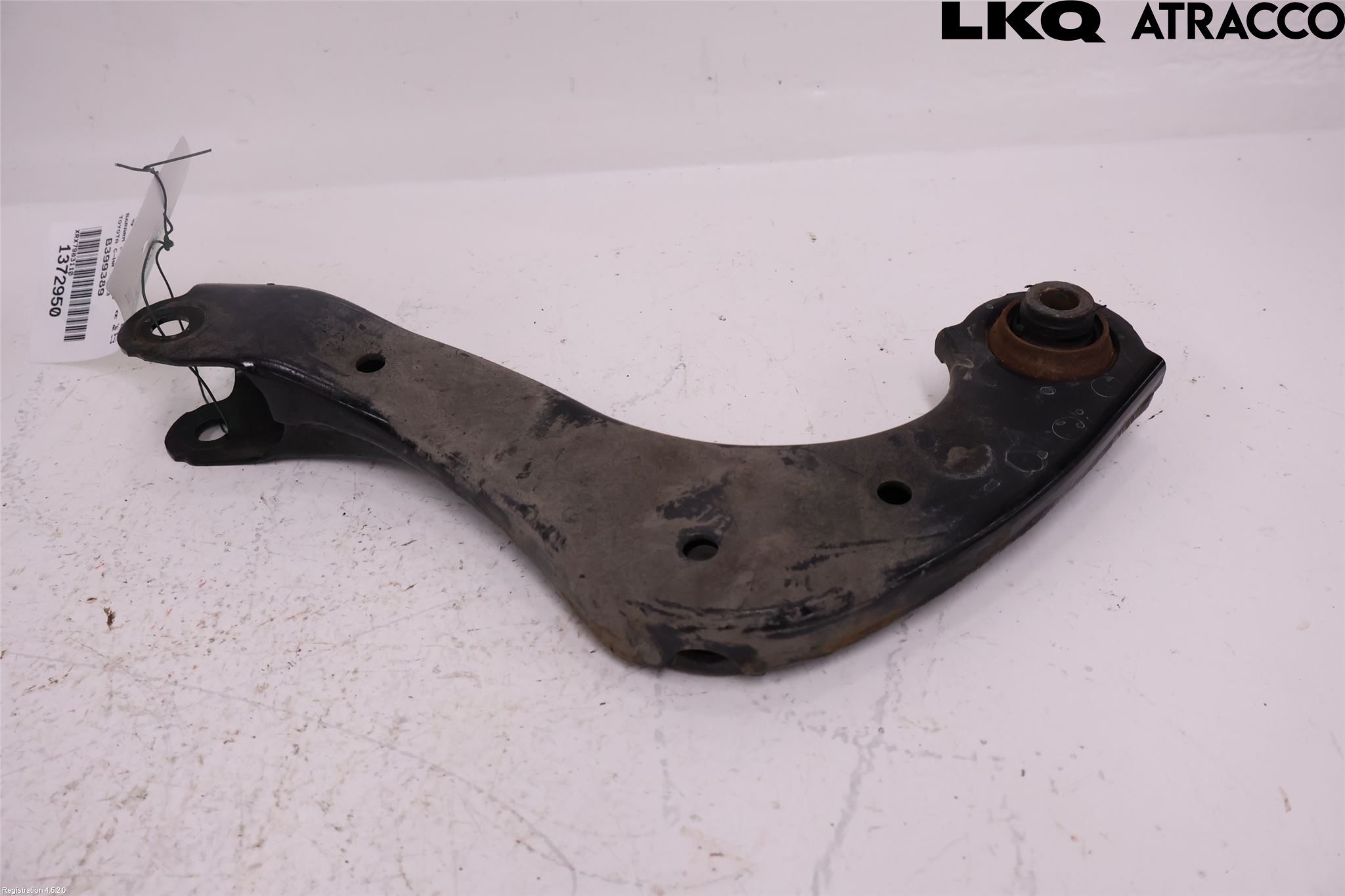 Toyota C-HR 16-23 Bærearm Bak Høyre Øvre
