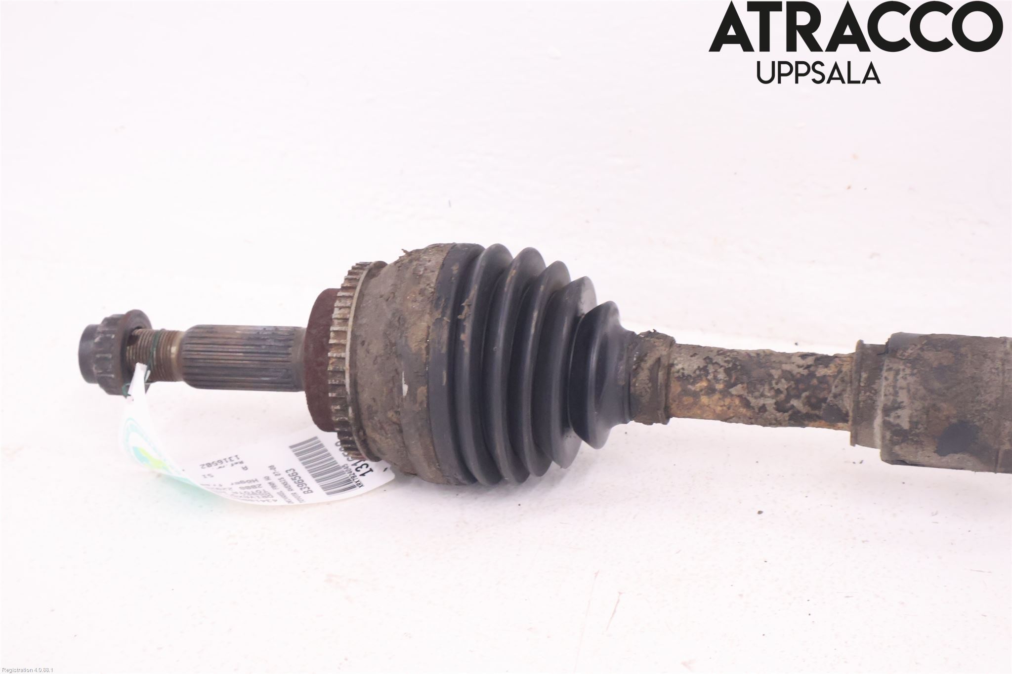 Toyota AVENSIS 07-08 Drivaksel Foran Kompl Høyre