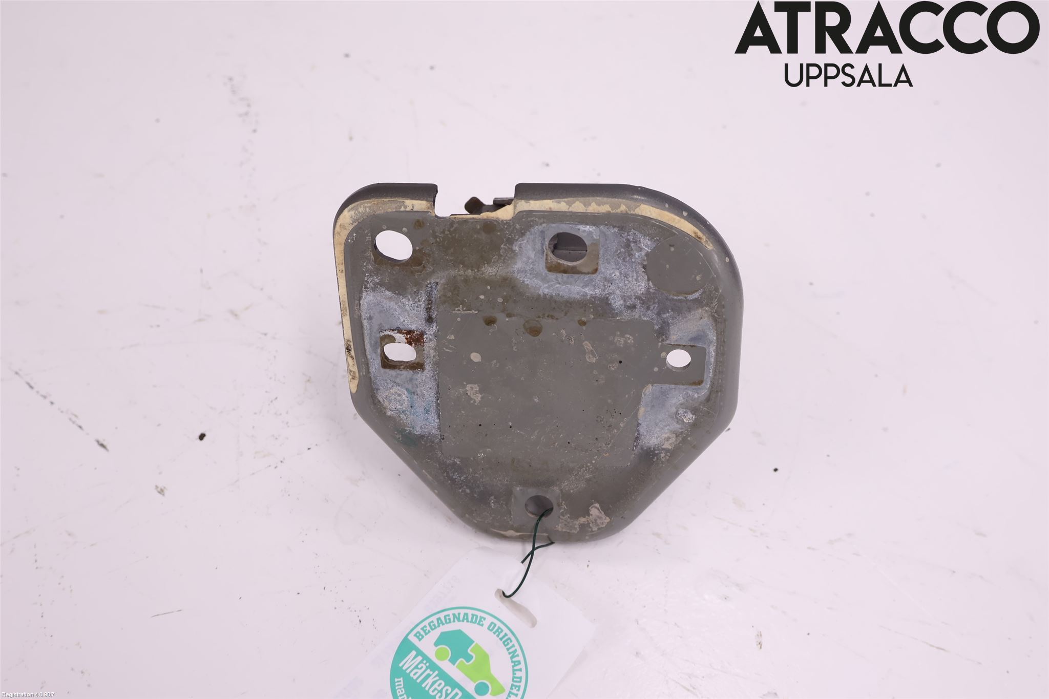Nissan QASHQAI 14-17 Støtfanger Bak Feste