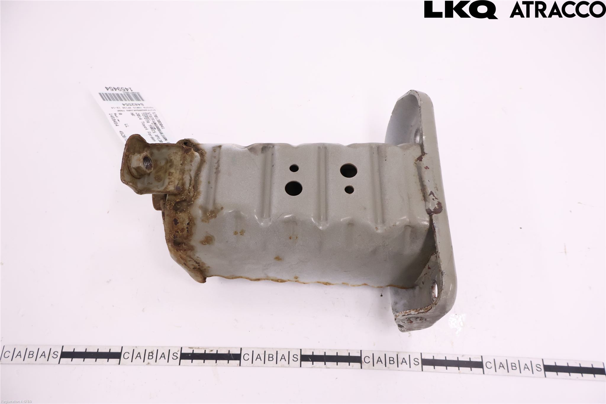 Toyota YARIS XP130 12-14 Støtfanger Foran Feste