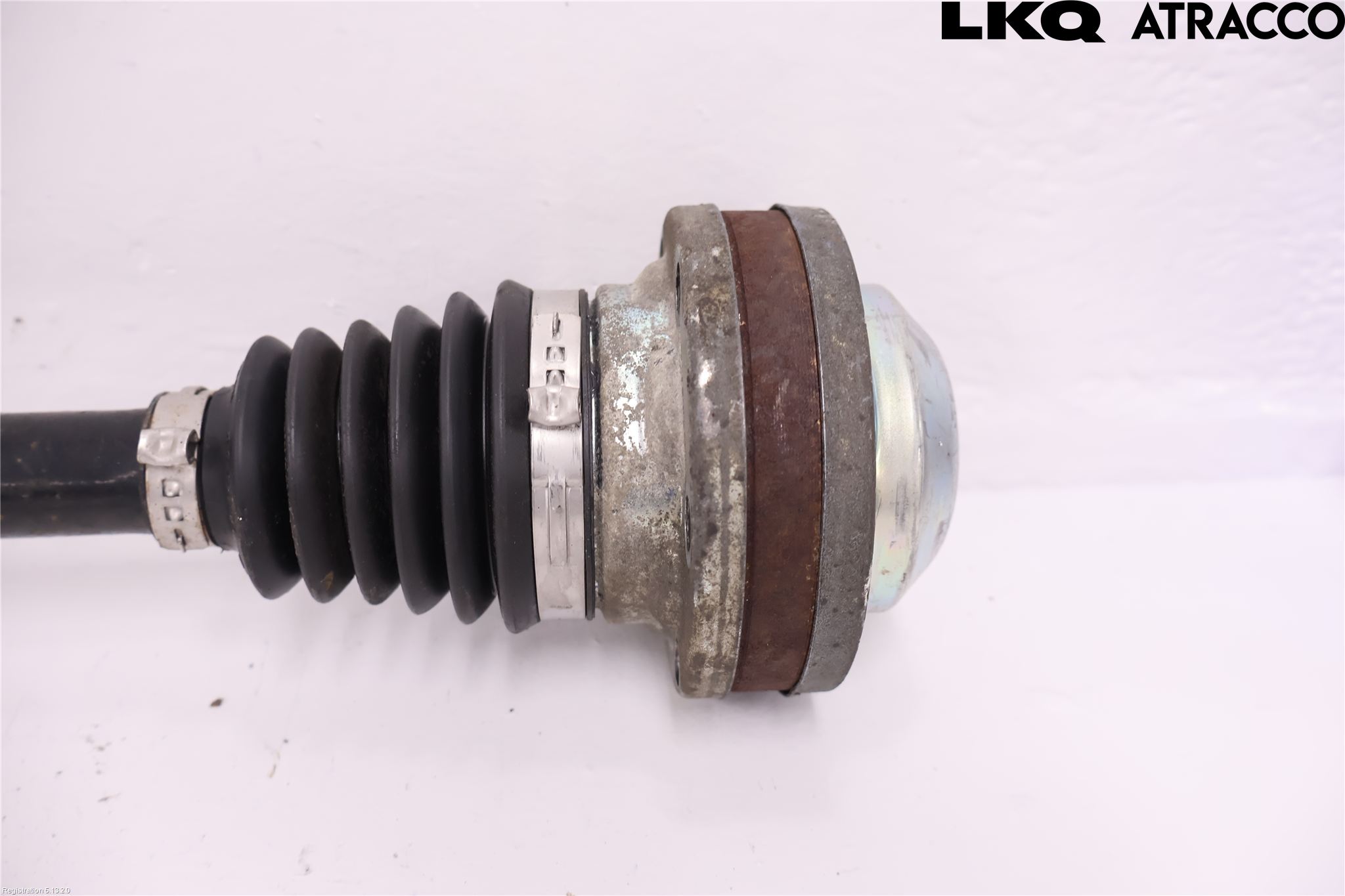 Volkswagen VW PASSAT 11-14 Drivaksel Foran Kompl Venstre