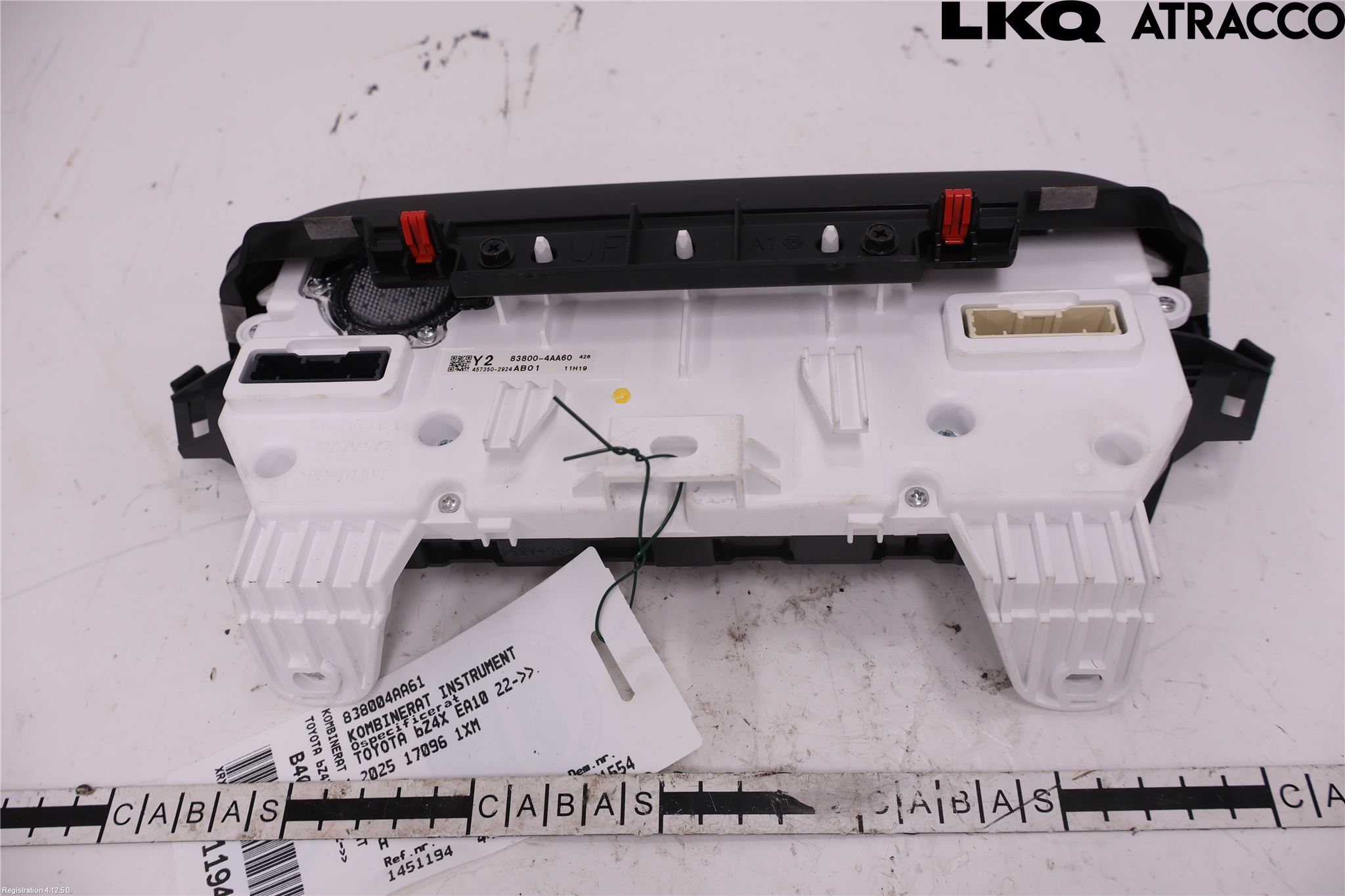 Toyota bZ4X EA10 22- Instr Kombinert
