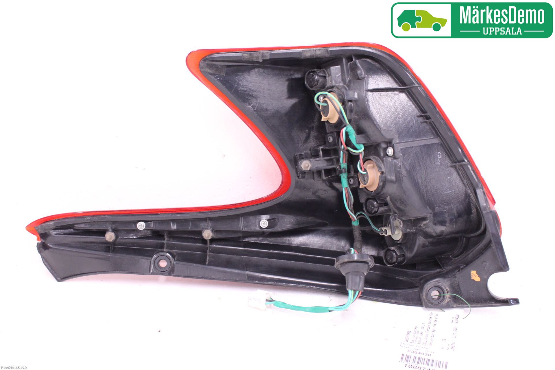 Nissan JUKE 10-14 Baklykt Venstre